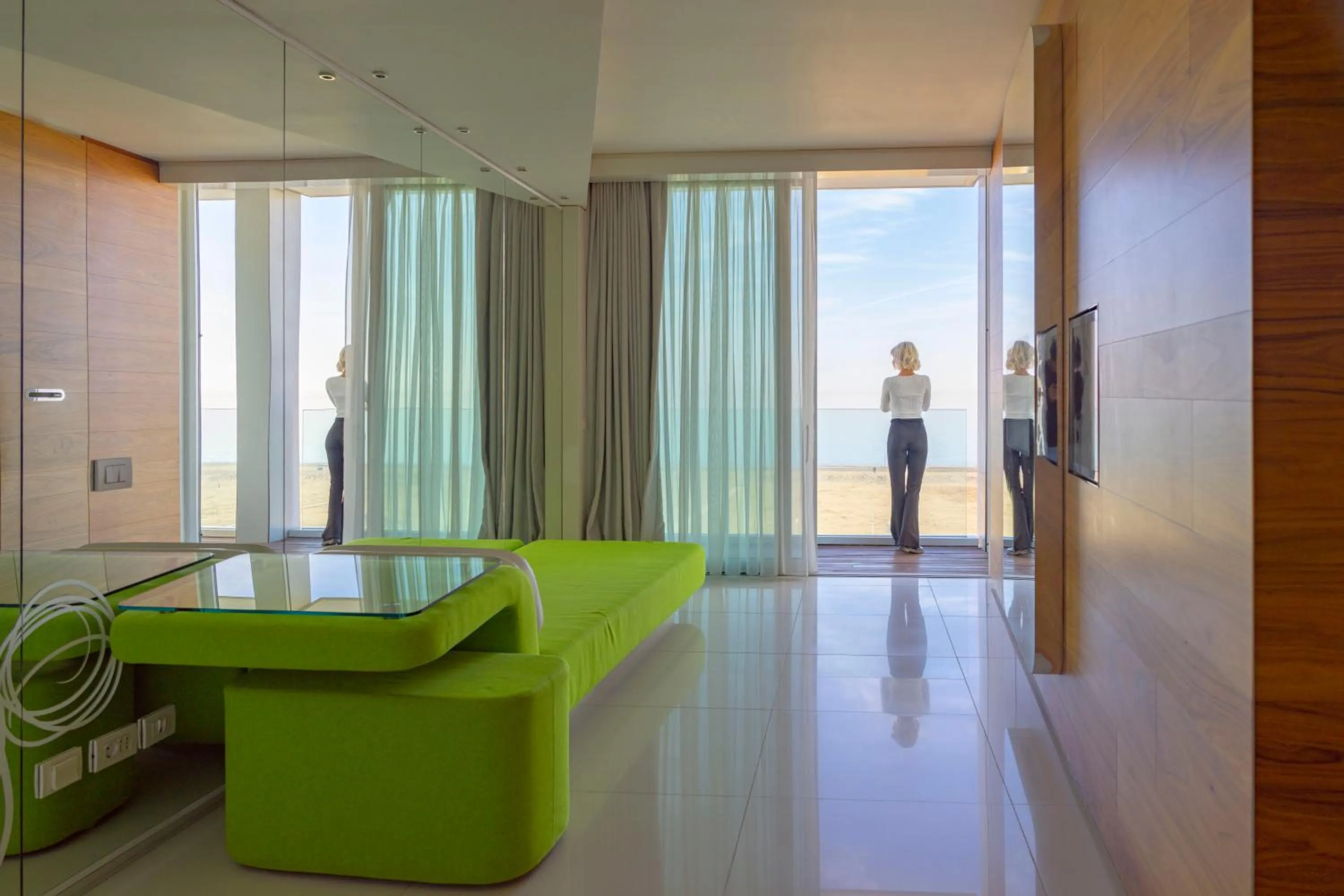 Bedroom in i-Suite Hotel