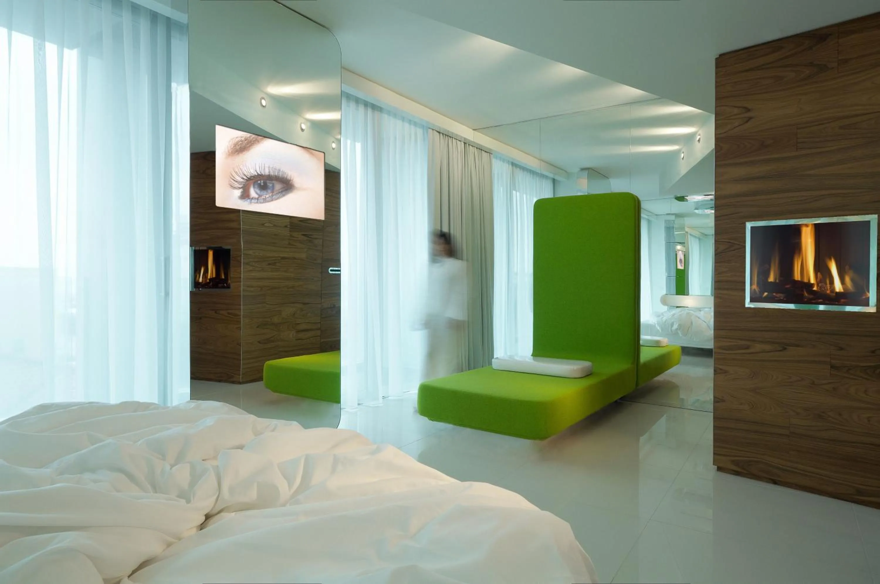 Bedroom, Bed in i-Suite Hotel