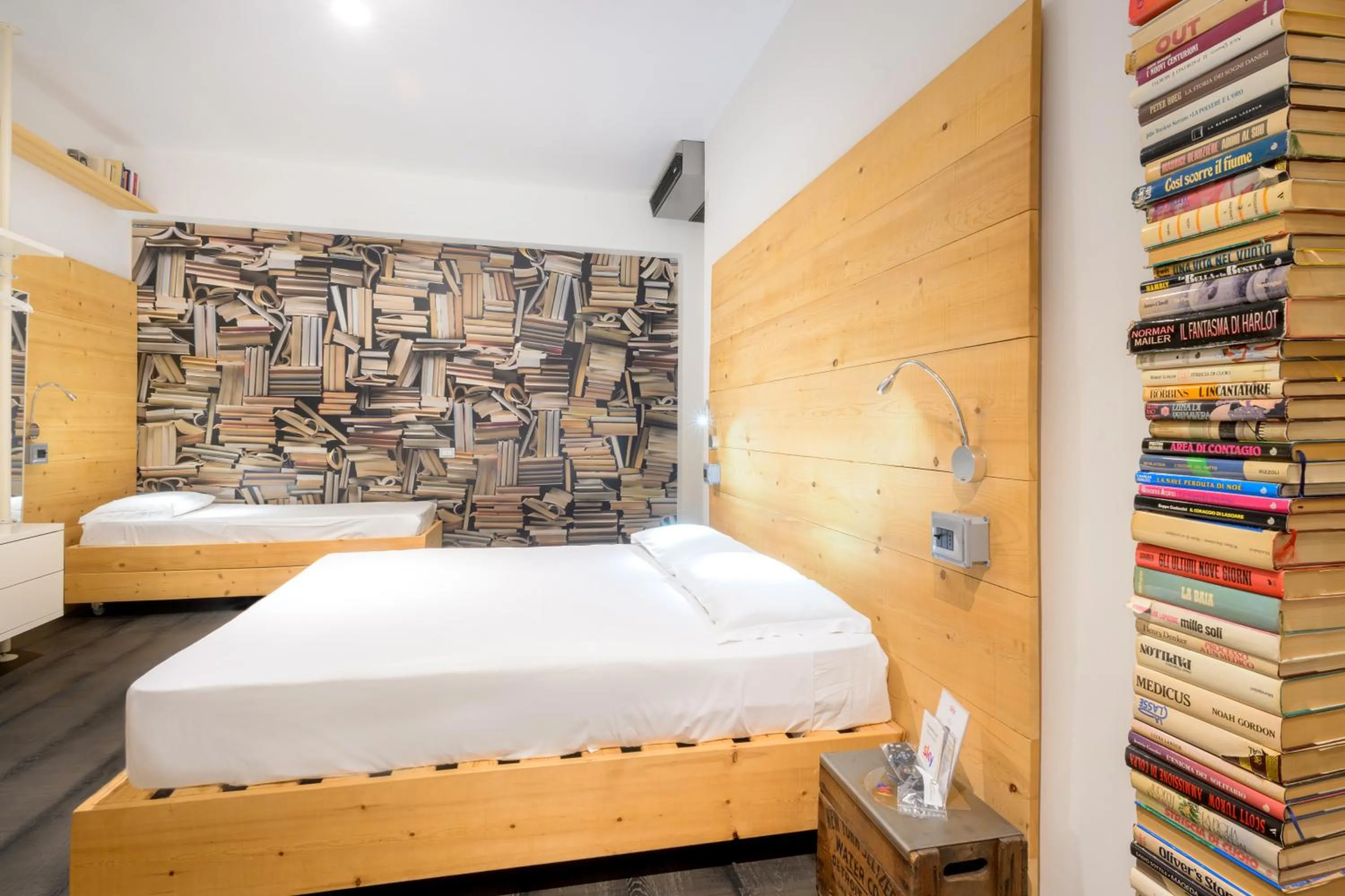 Bed in Hotel Perla - The storyhoteller