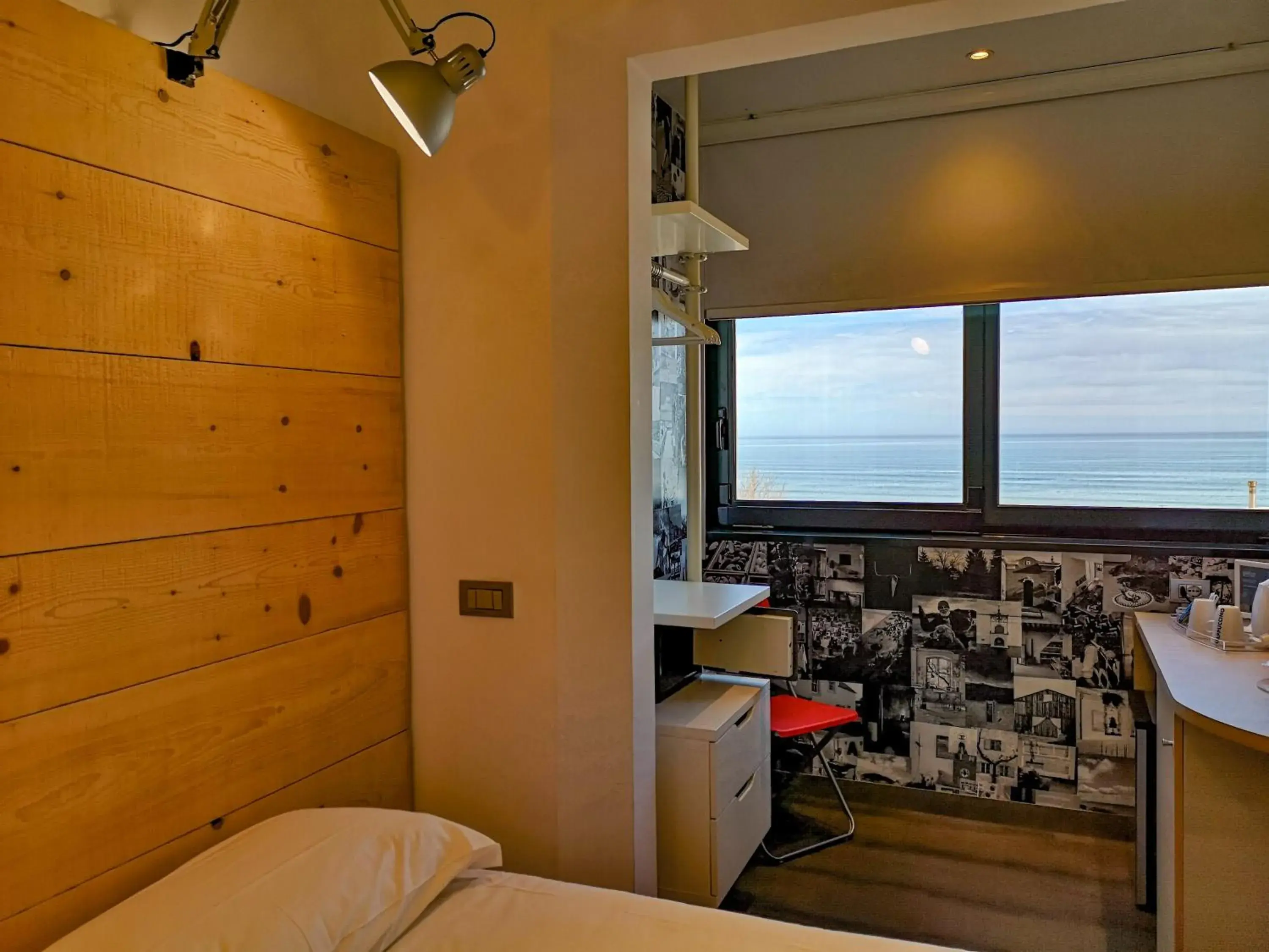 Economy Double Room - single occupancy in Hotel Perla - The storyhoteller Economy Double Room - single occupancy in Hotel Perla - The storyhoteller