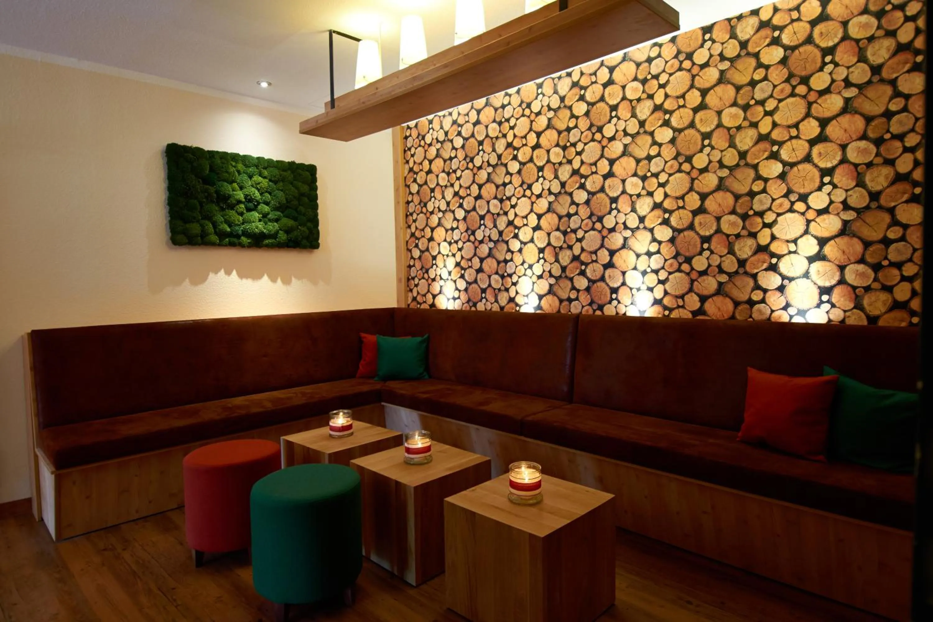 Lounge or bar in Panoramahotel Kühbergalp