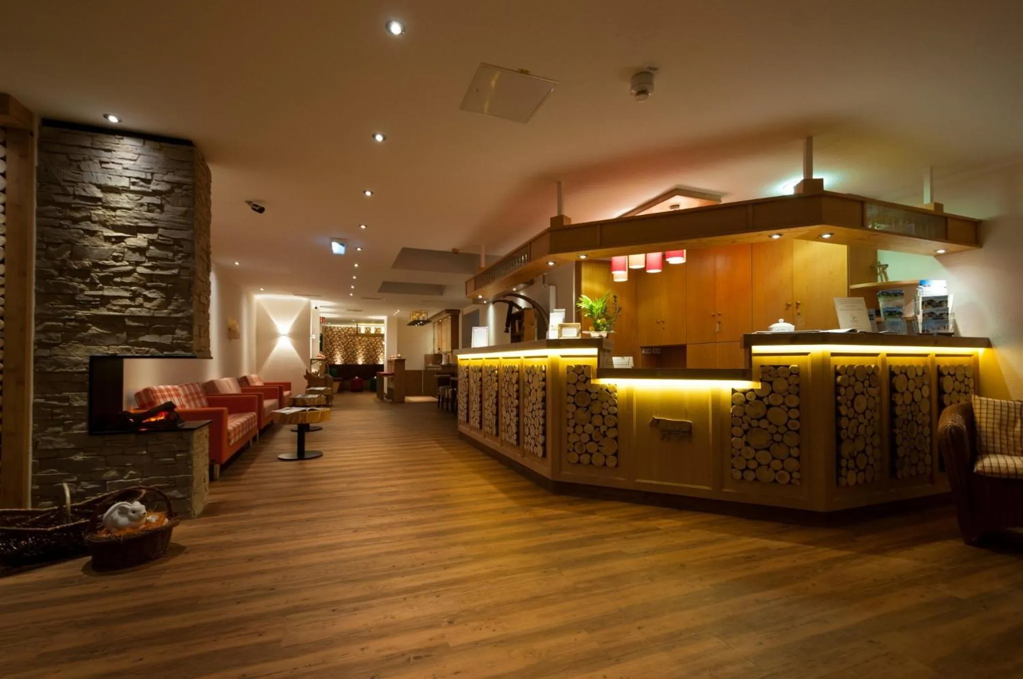 Lobby or reception in Panoramahotel Kühbergalp