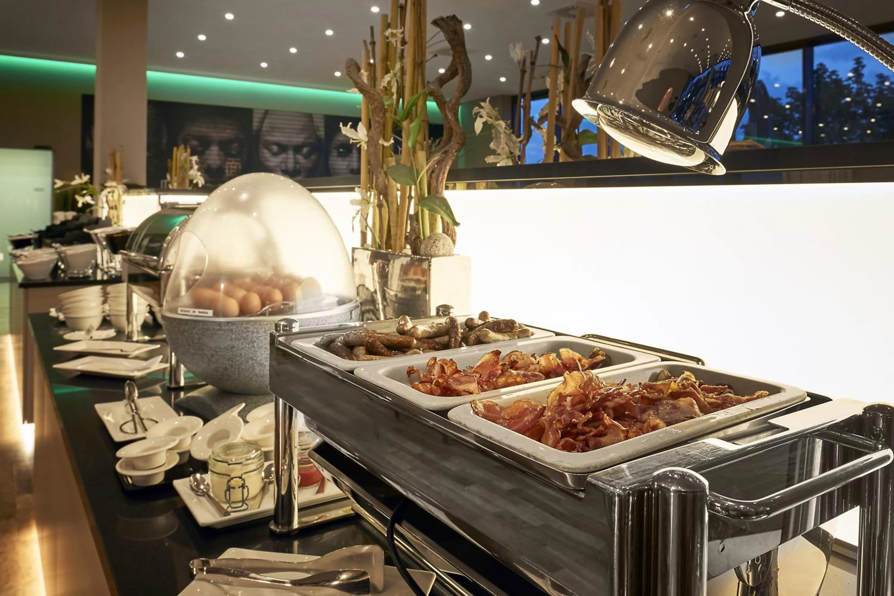 Buffet breakfast in LEGERE HOTEL Luxembourg