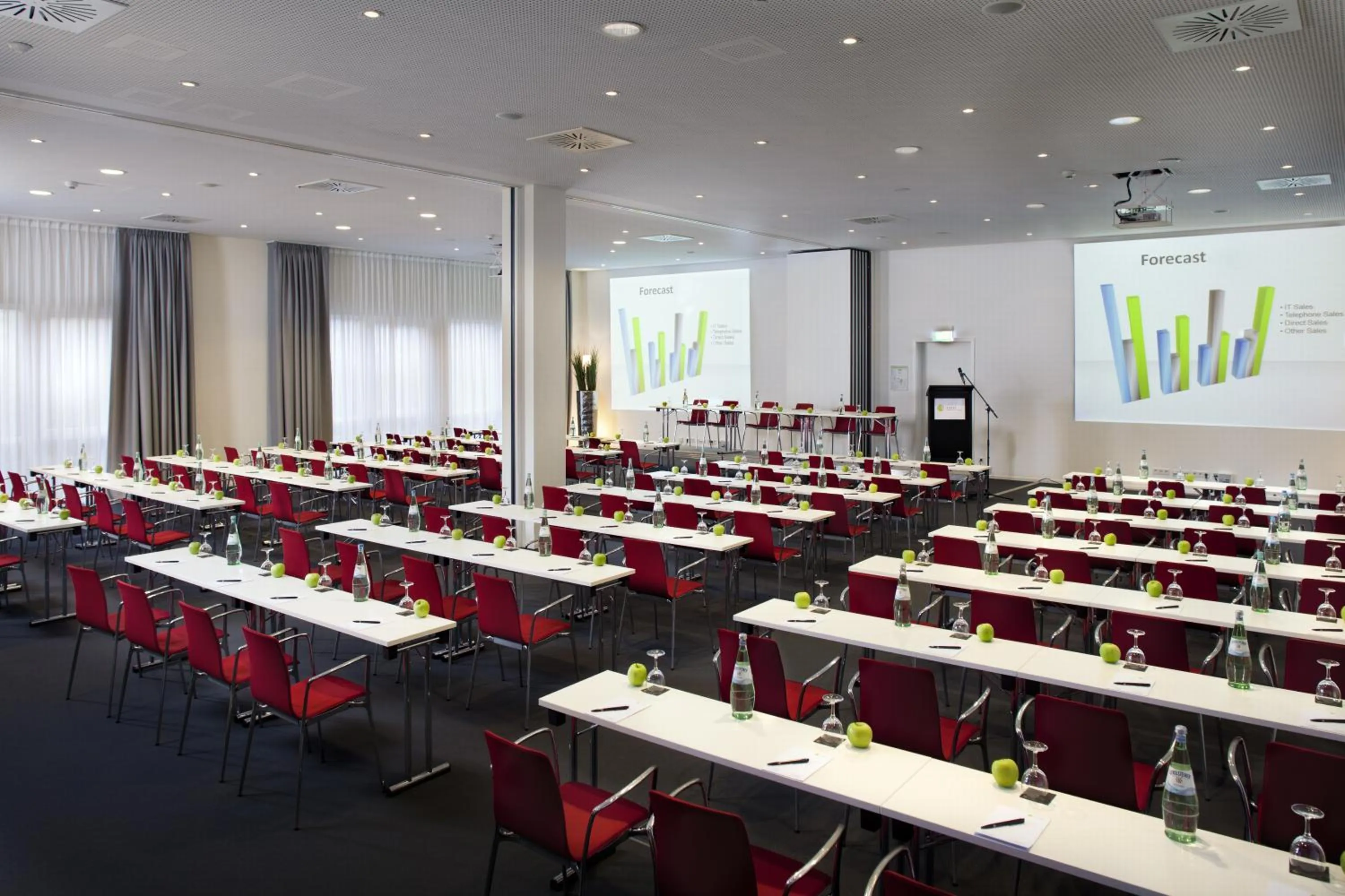 Business facilities in LEGERE HOTEL Luxembourg