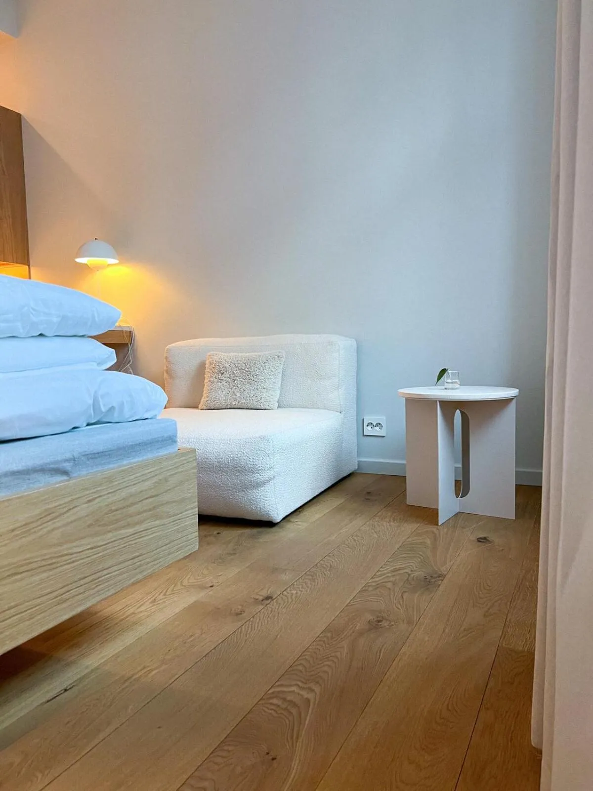 Seating area, Bed in Hotel 1904