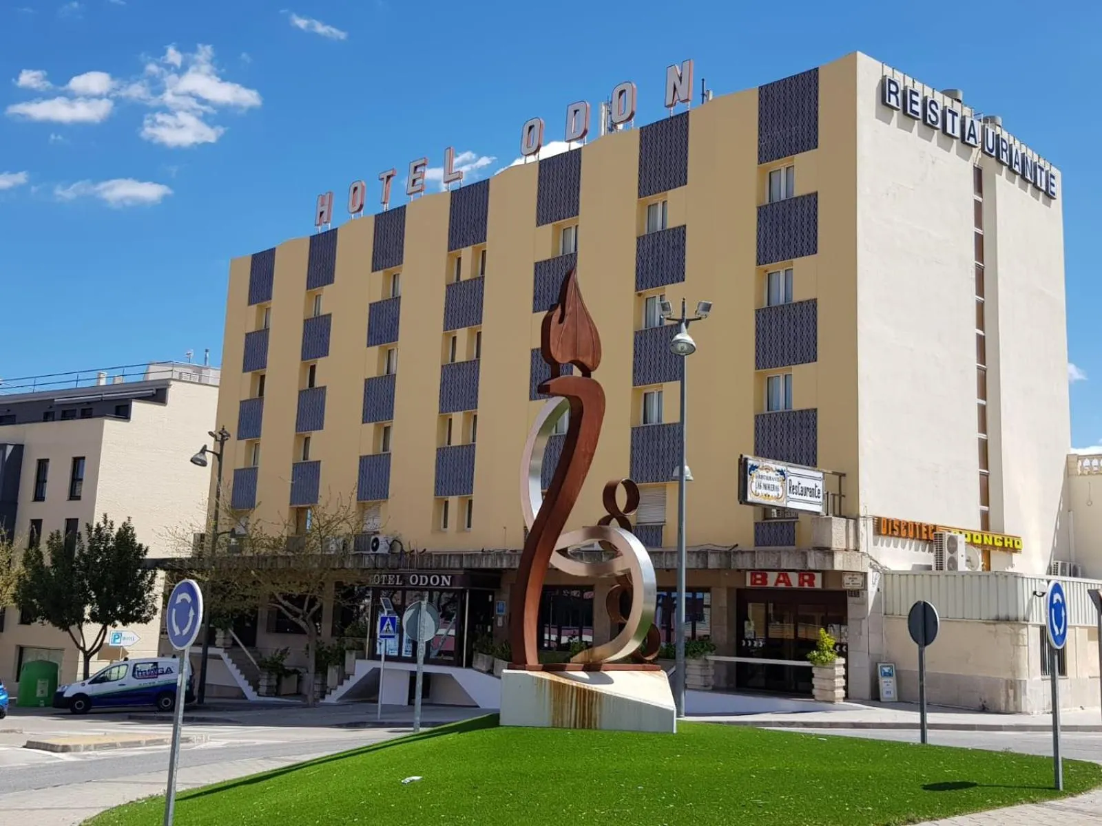 Property building in Hotel Odon