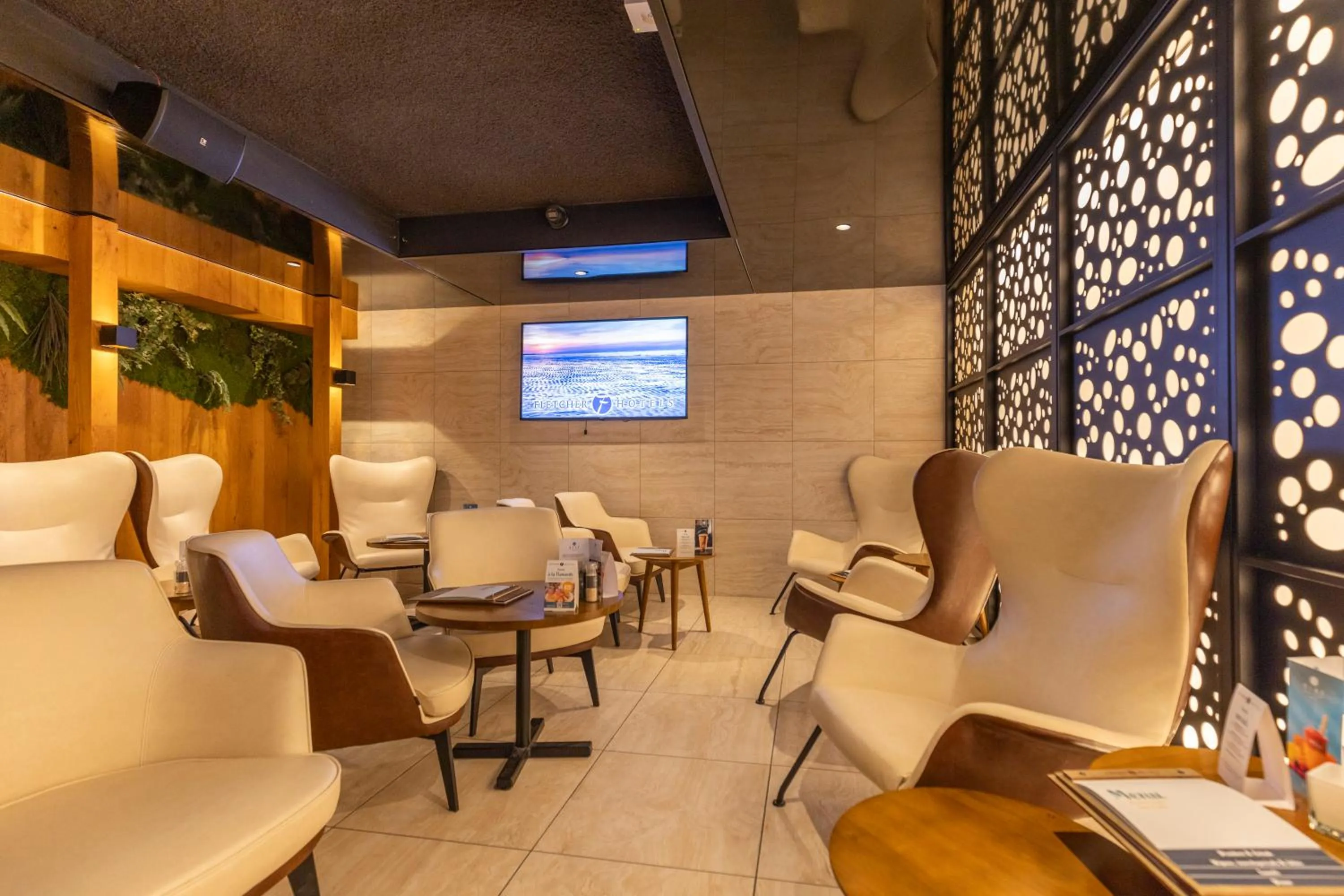 Seating area in Fletcher Wellness-Hotel Kamperduinen