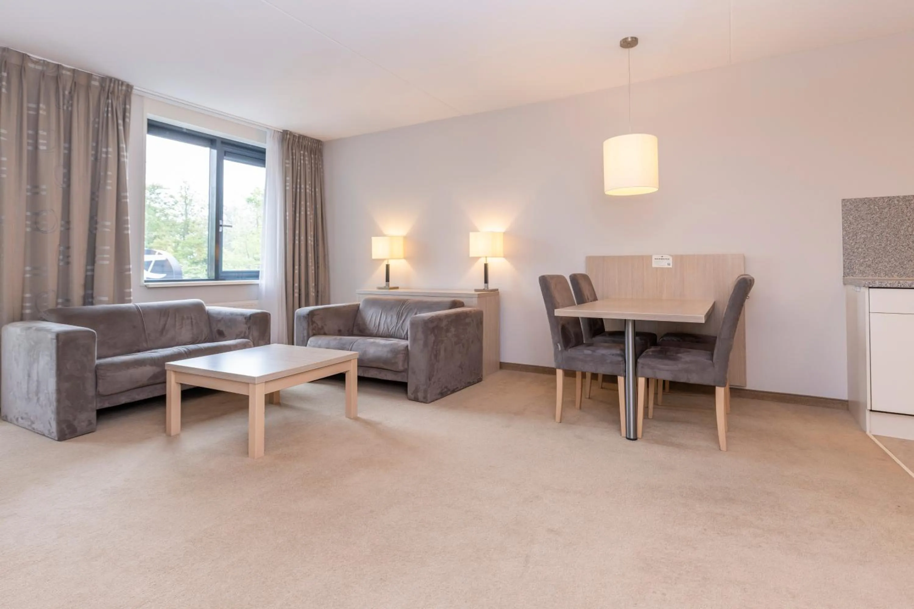 Seating area in Fletcher Wellness-Hotel Kamperduinen