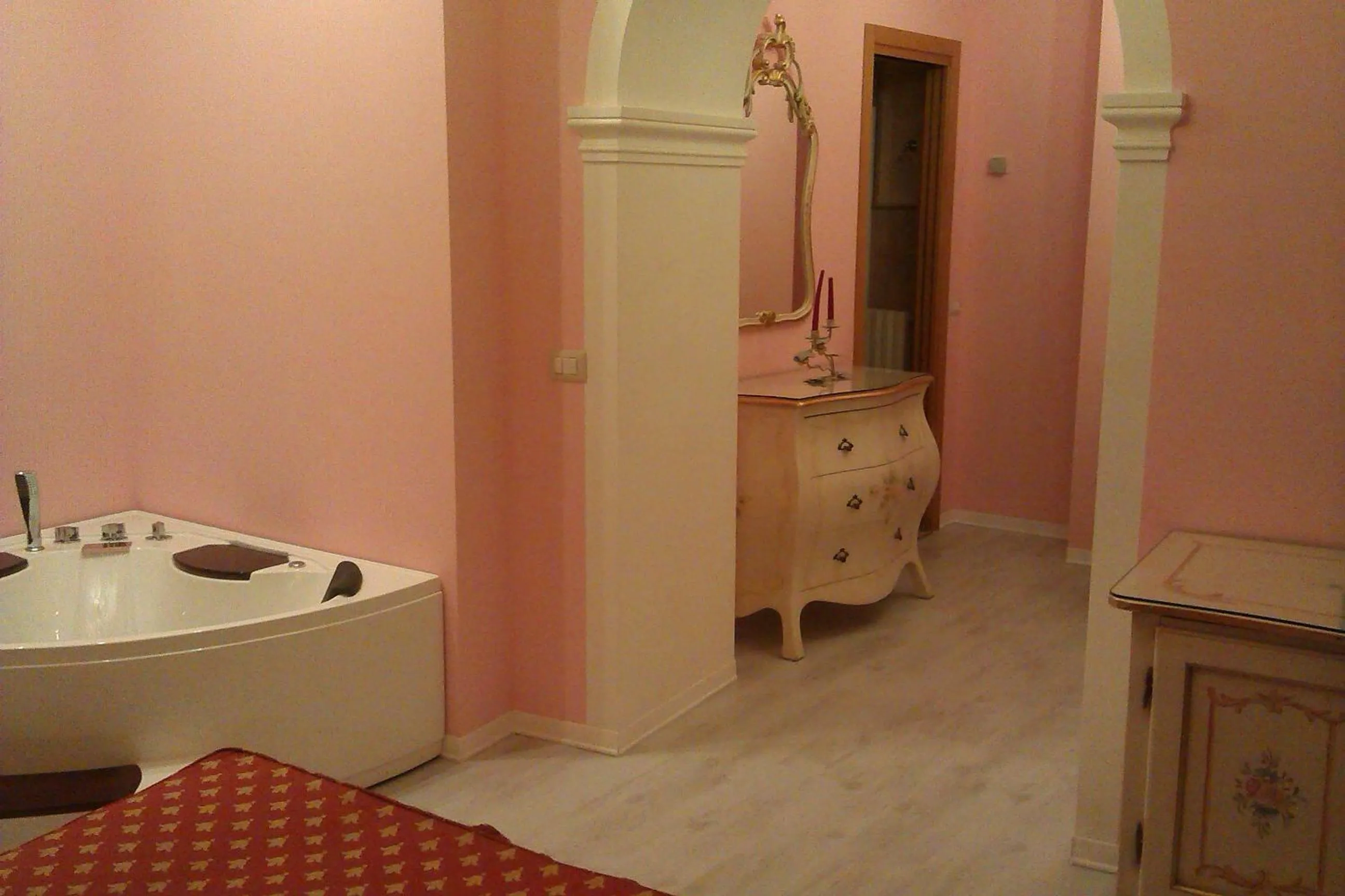 Photo of the whole room in Garda Sol SPA Hotel & Appartamenti