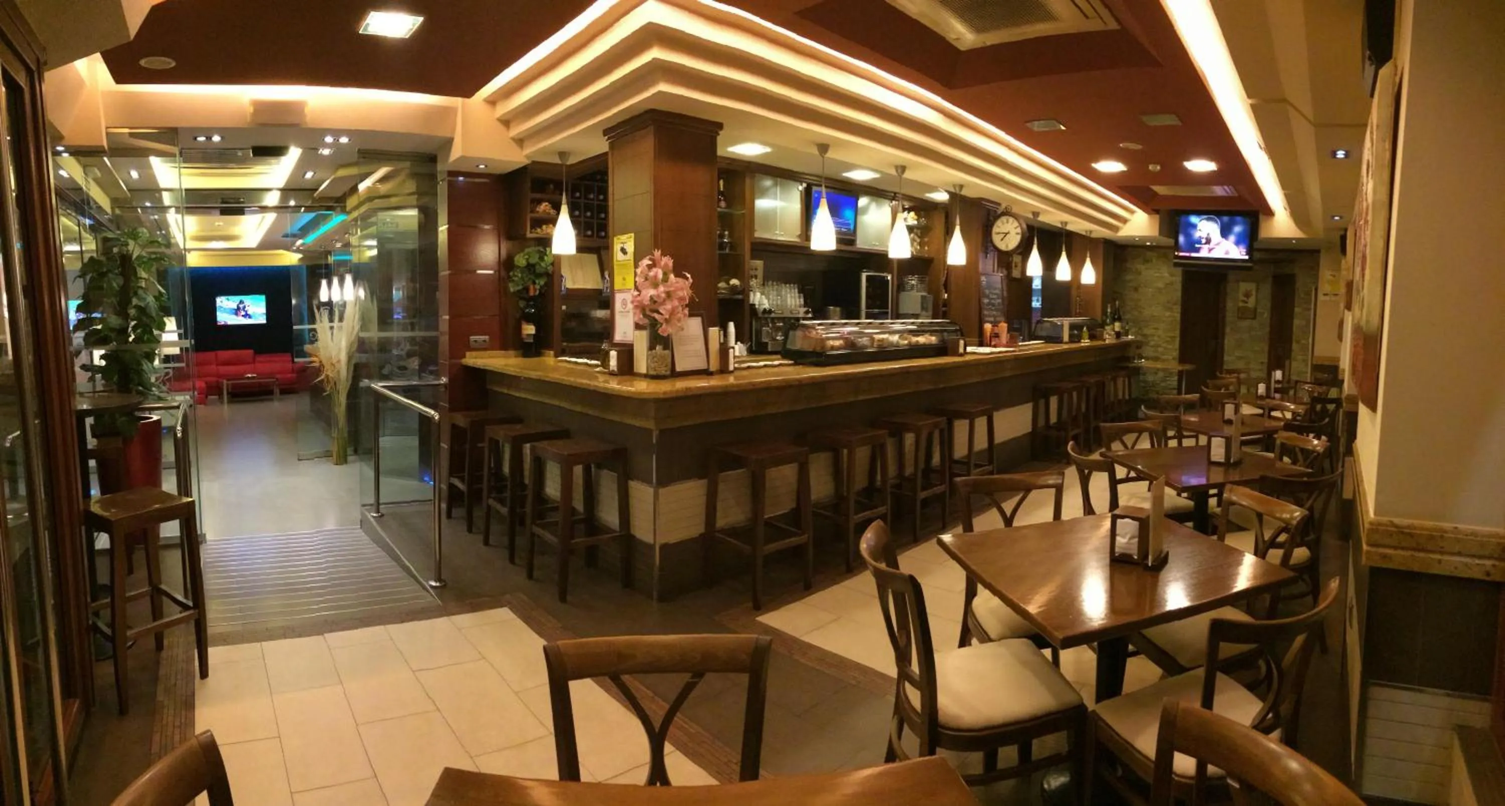 Lounge or bar in Castilla Guerrero