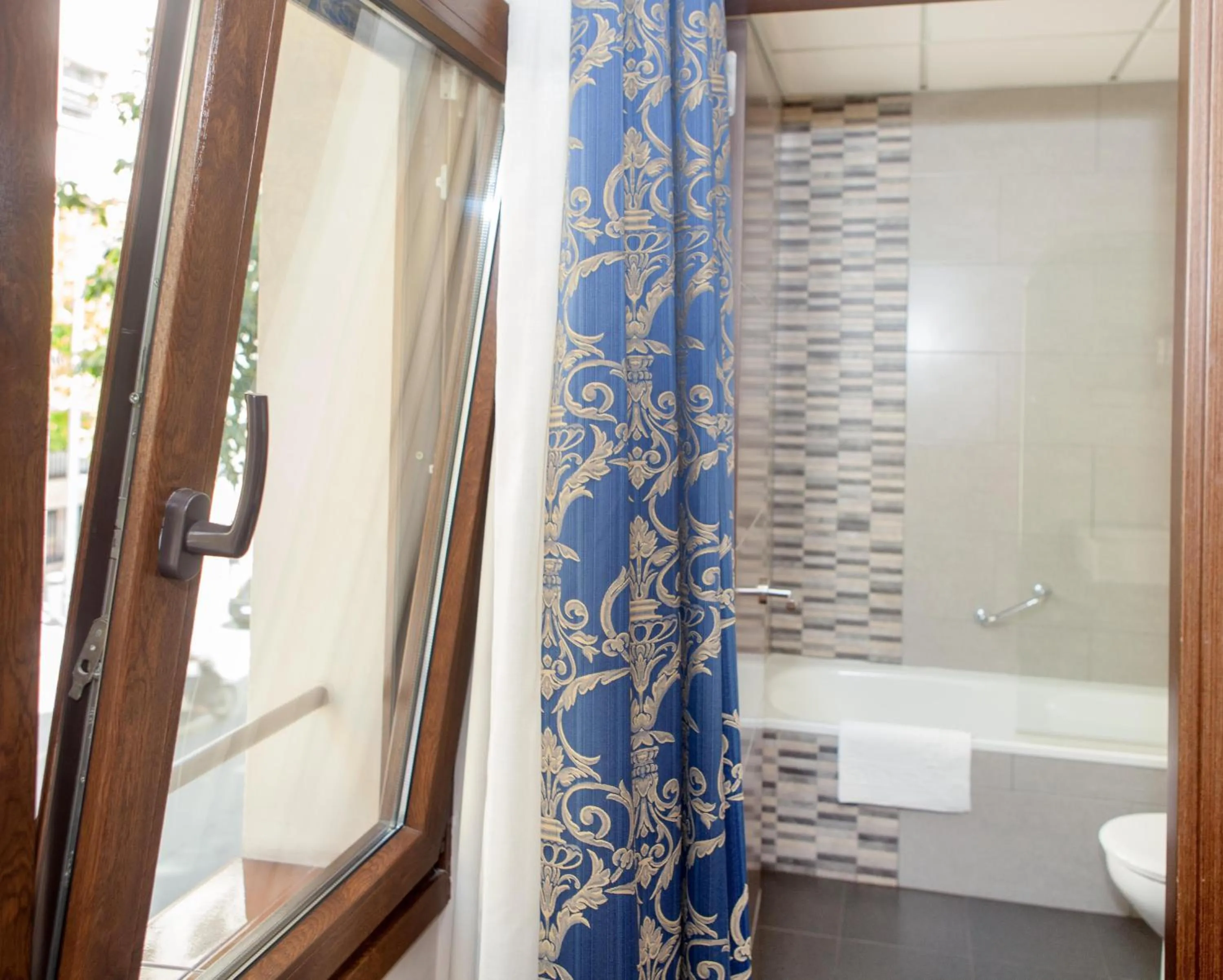 Bathroom in Castilla Guerrero