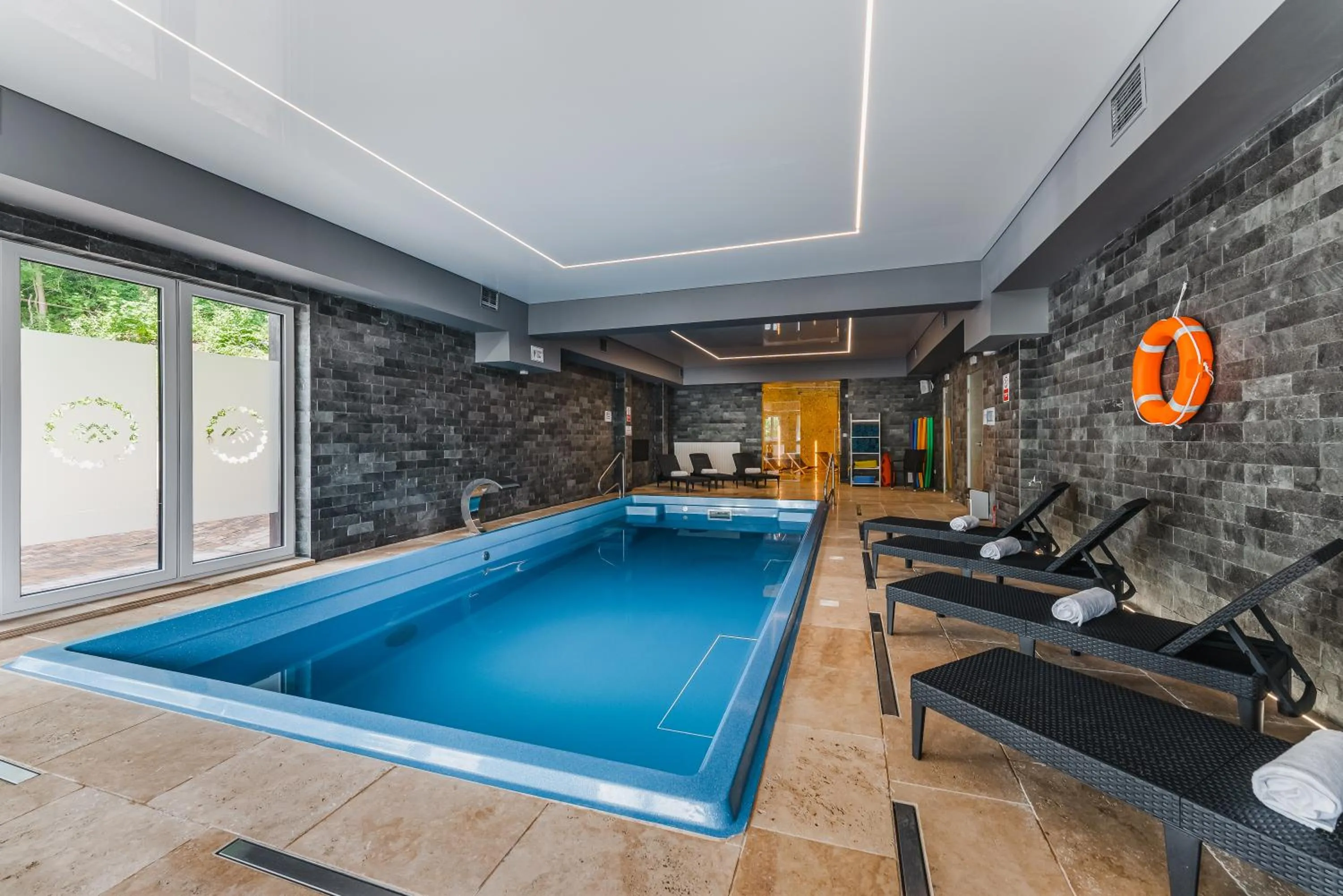 Swimming pool in Hotel Smile Pieniny