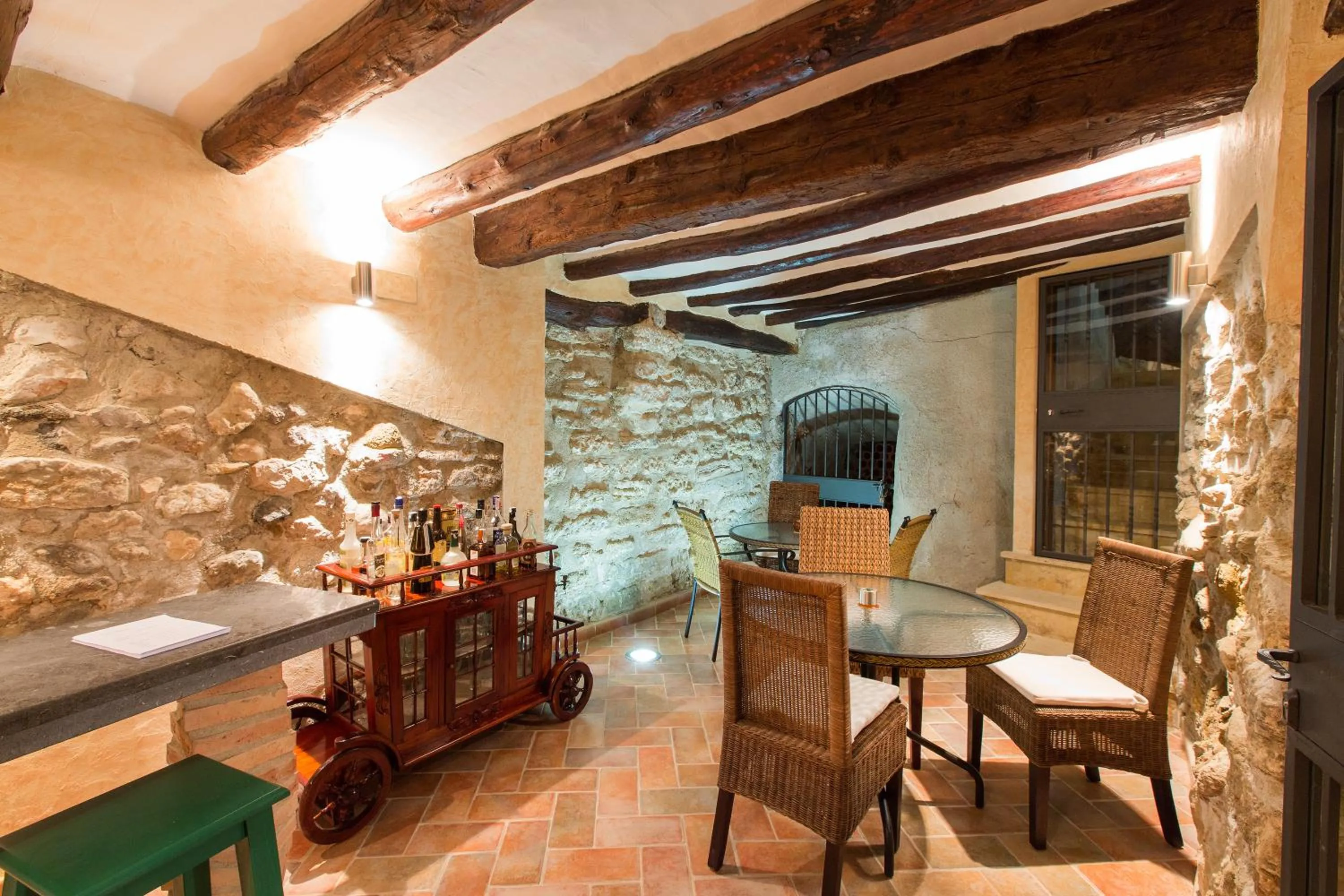 Communal lounge/ TV room in Hotel Rural El Pilaret