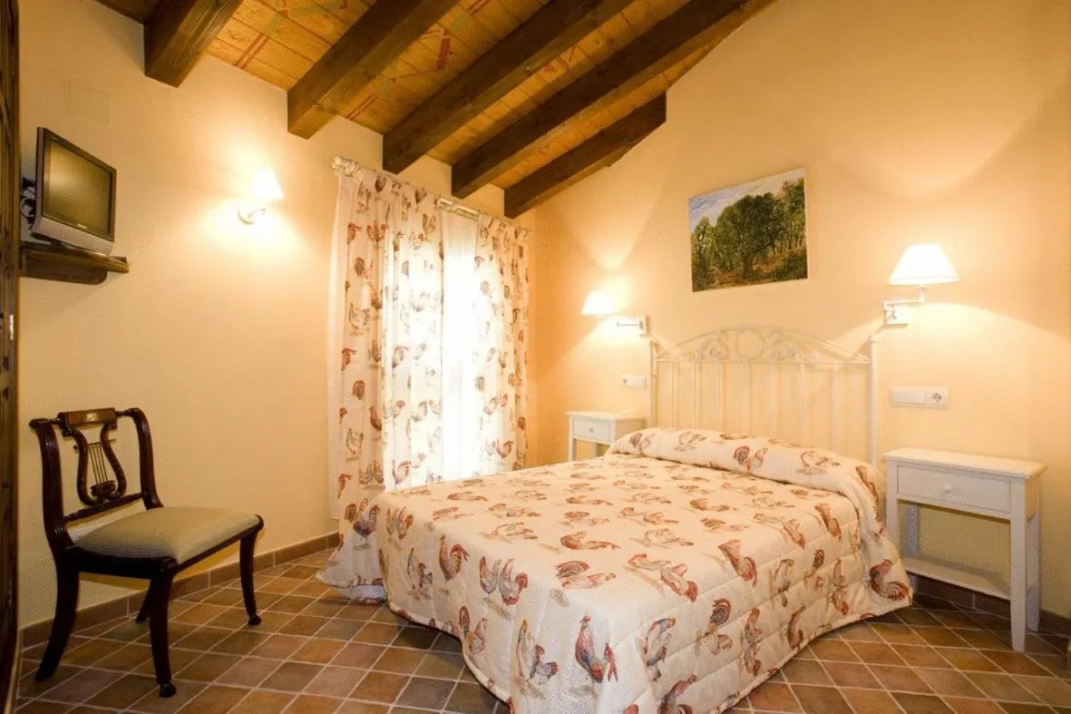 Photo of the whole room, Bed in Hotel Rural El Pilaret