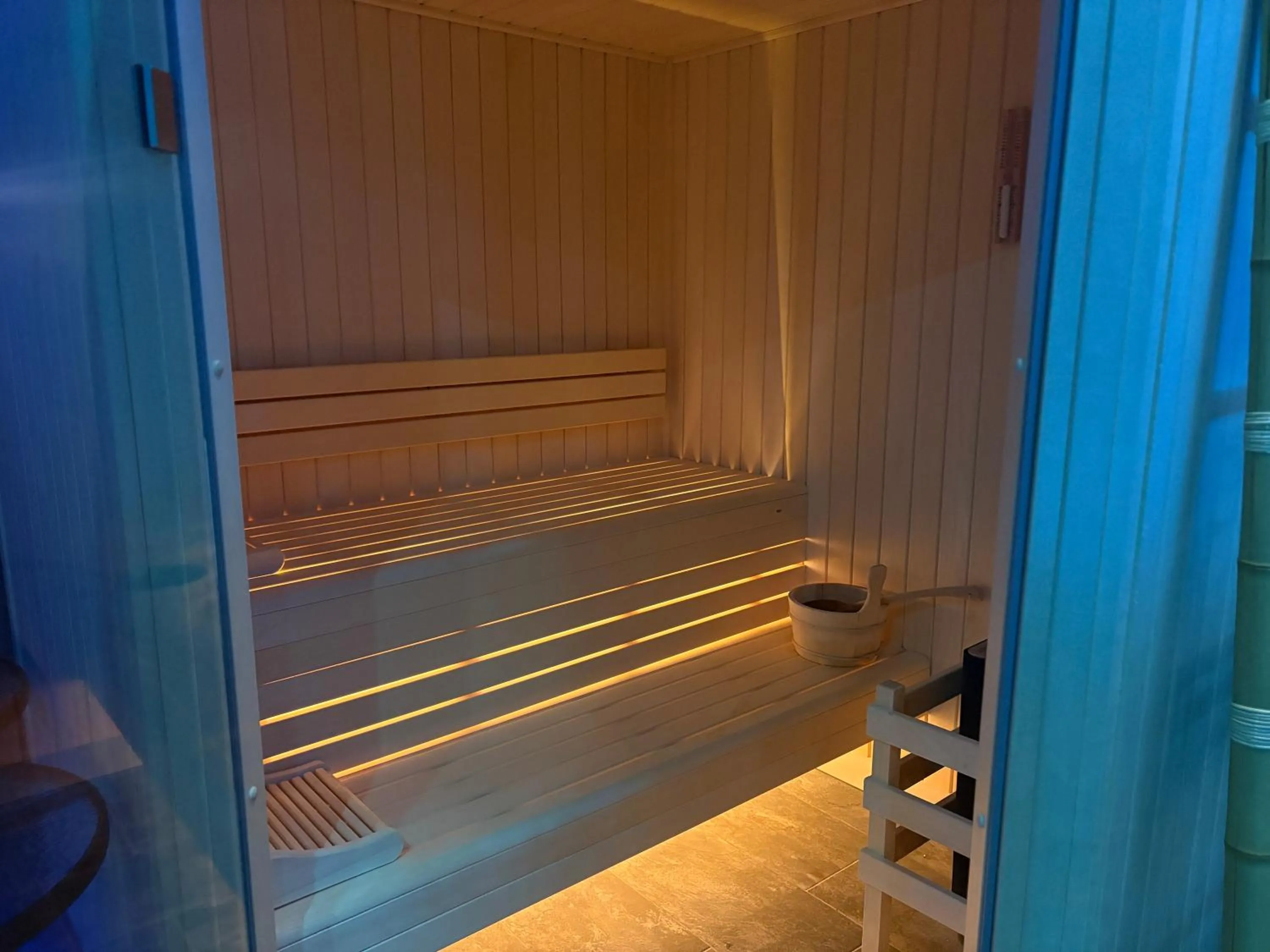 Steam room, Bed in Hôtel & Spa Le Gambetta, Bergerac, Centre ville