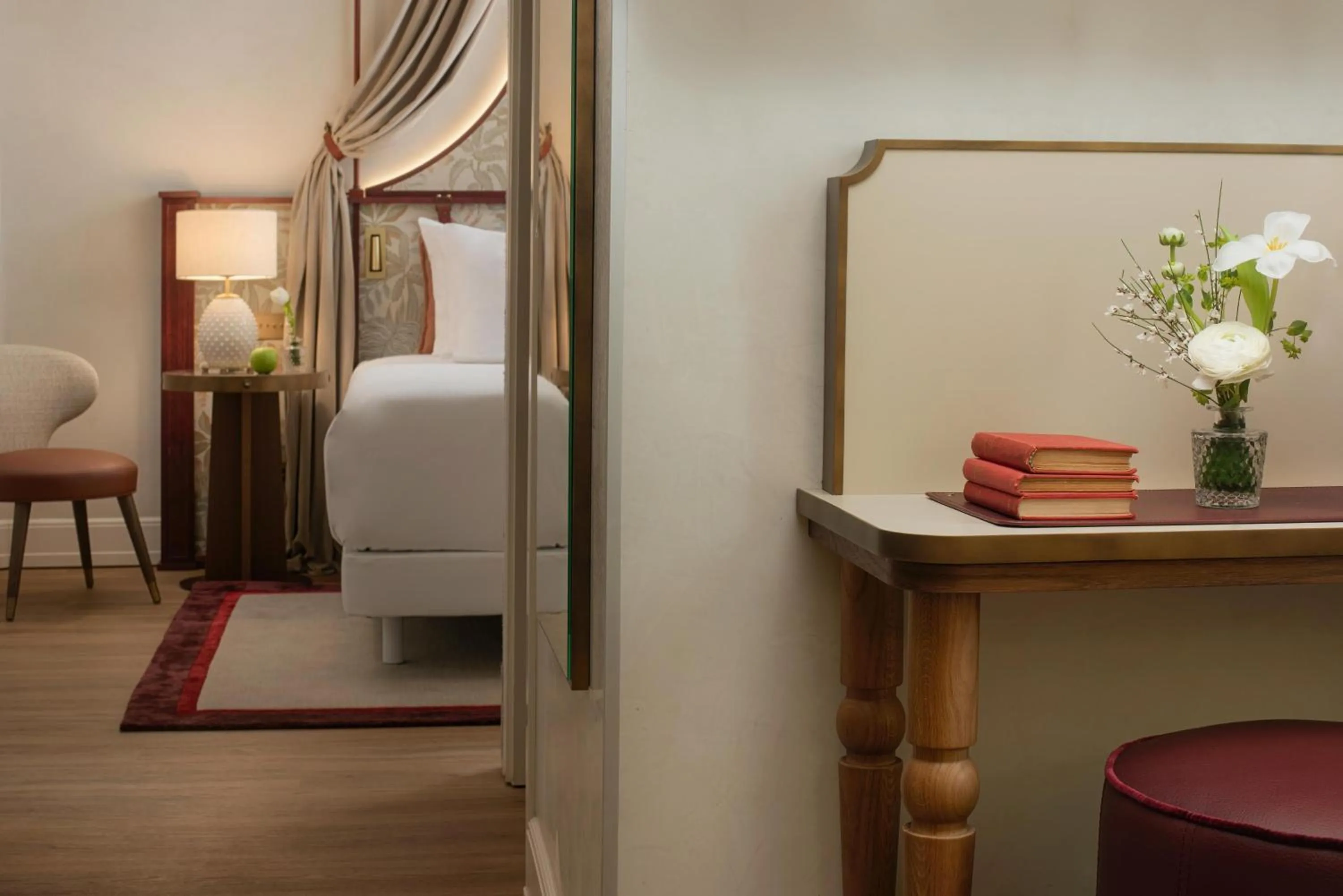 Bedroom, Bed in NH Collection Firenze Porta Rossa