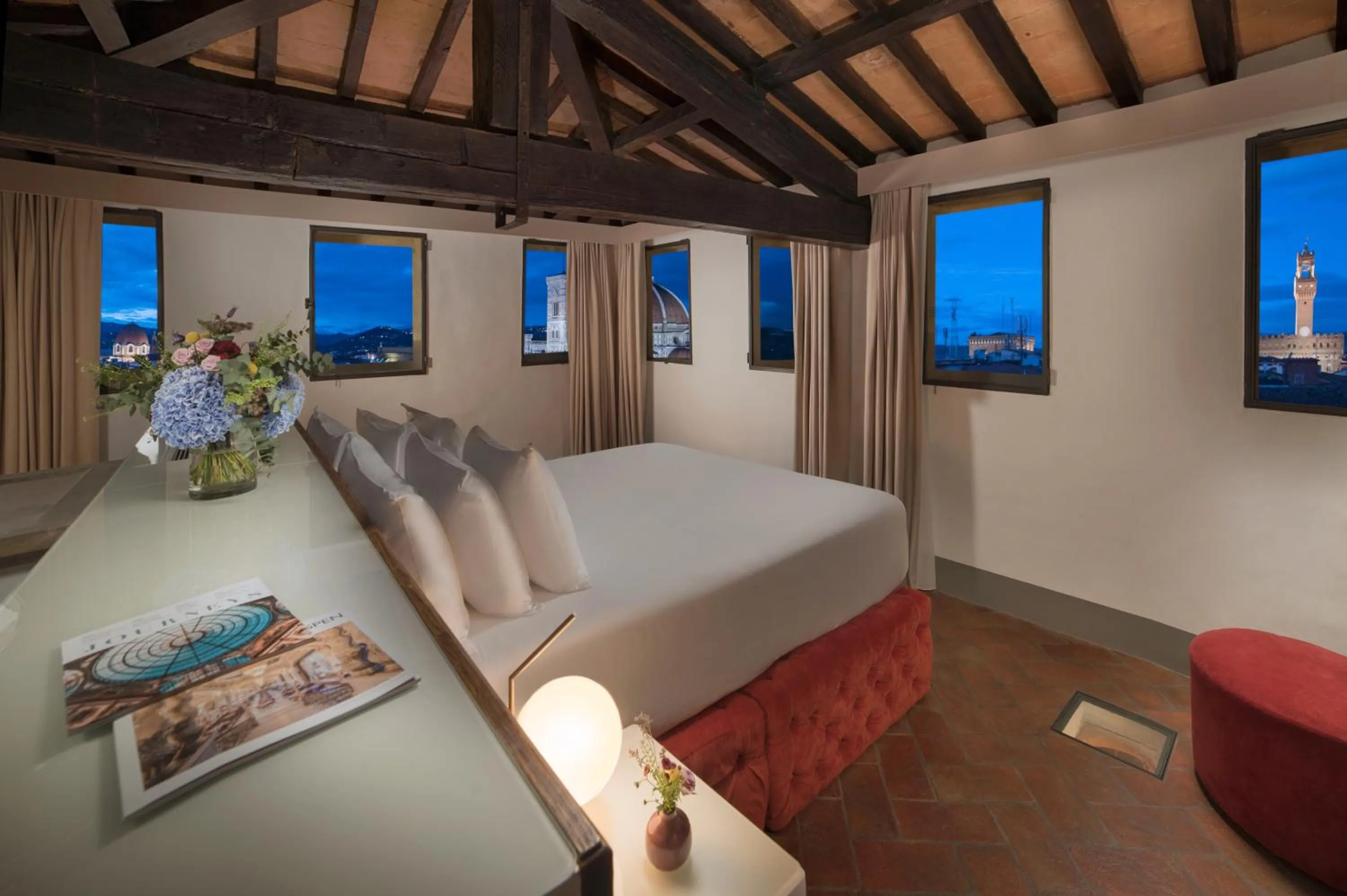 Bed in NH Collection Firenze Porta Rossa