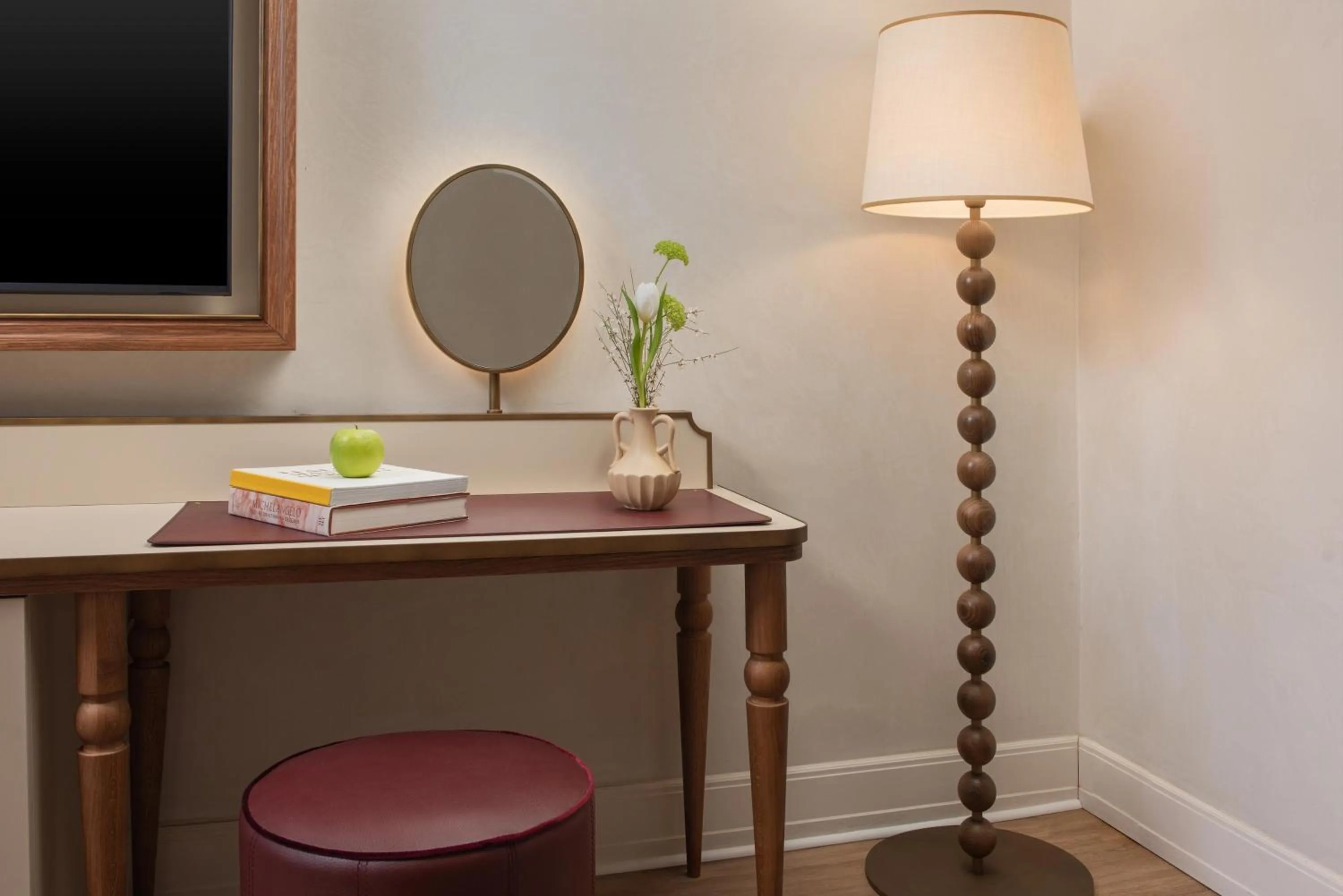 Photo of the whole room in NH Collection Firenze Porta Rossa