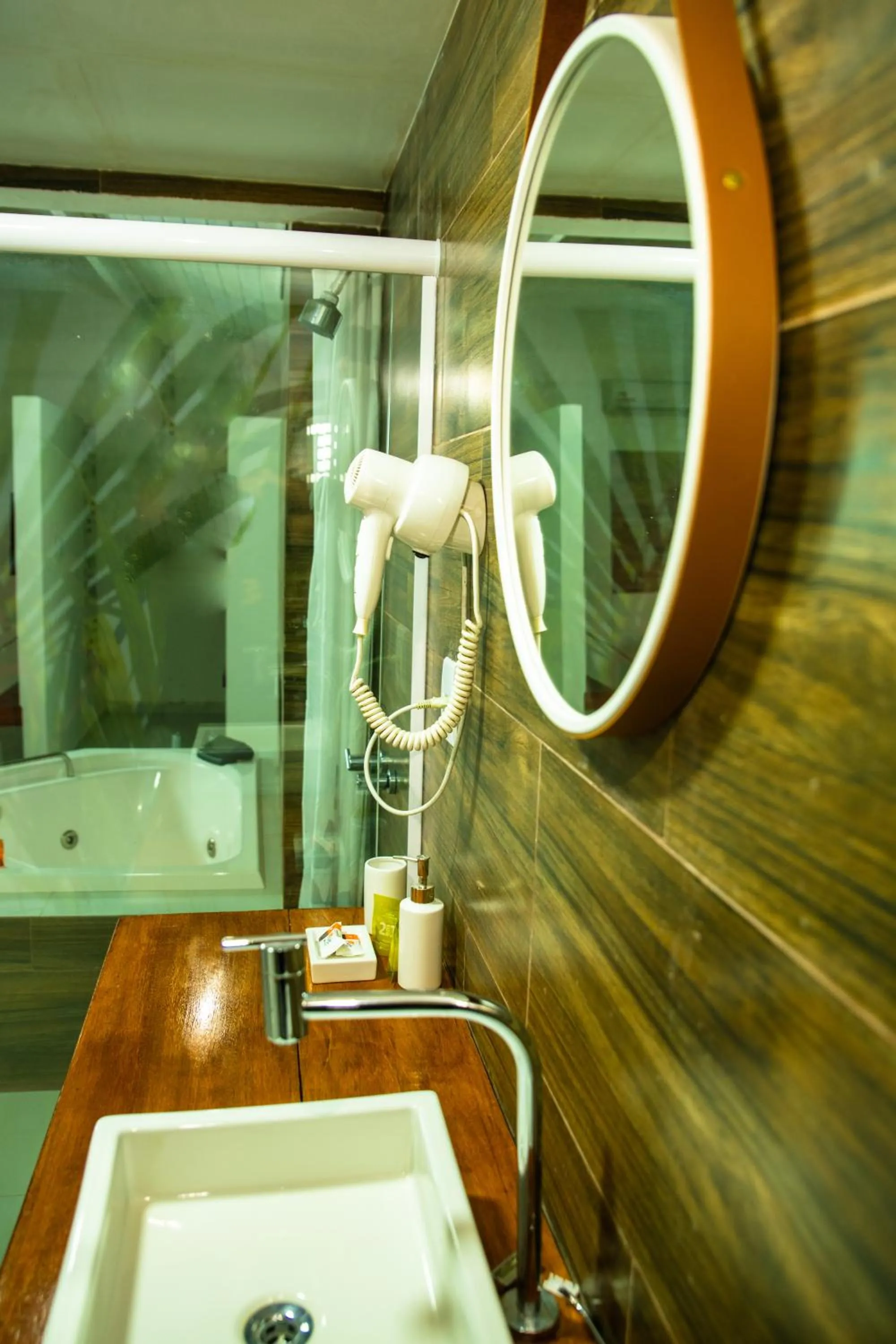 Bathroom in Hotel Marinas