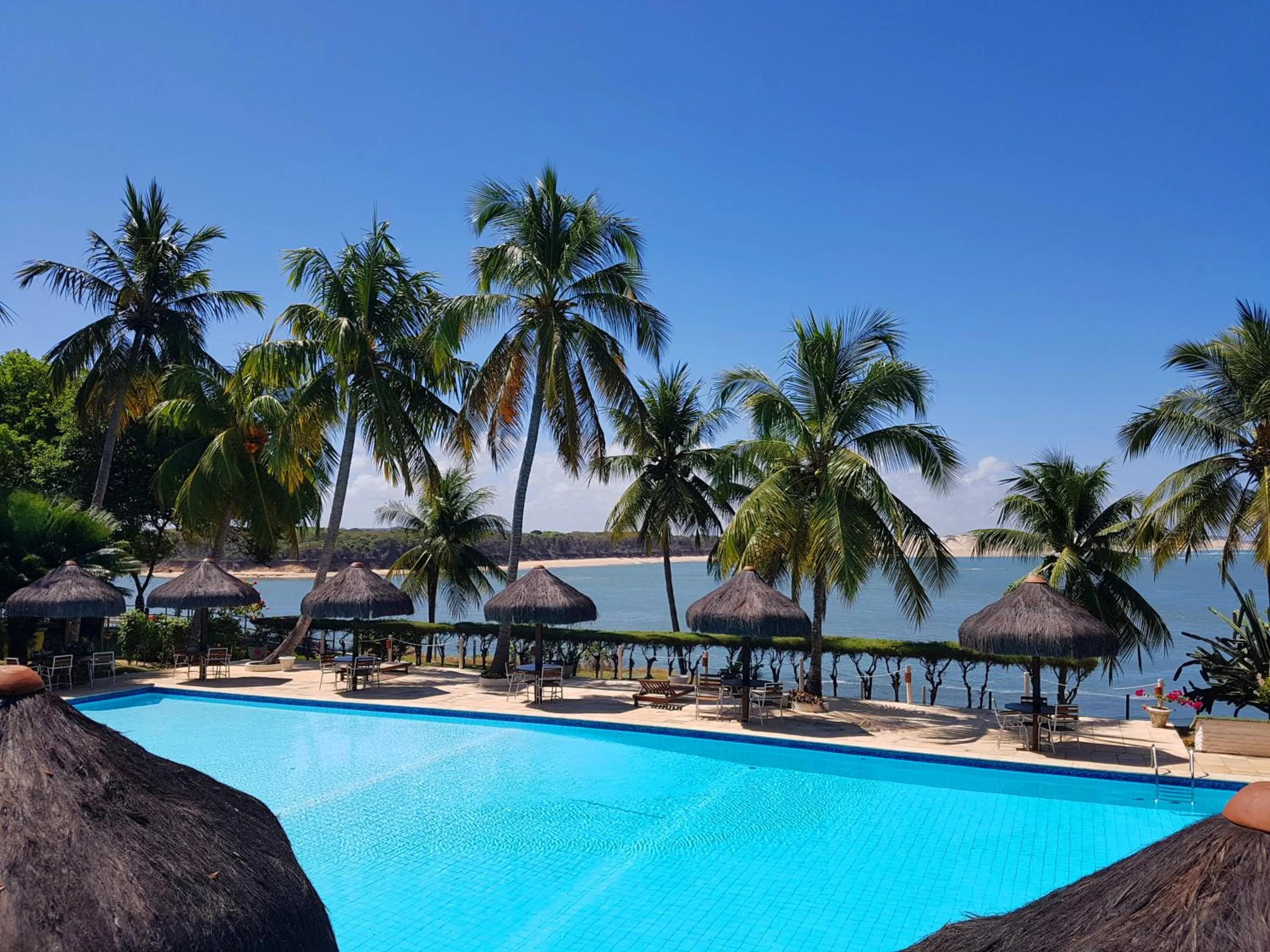 Pool view in Hotel Marinas
