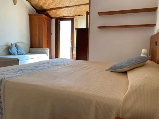 Photo of the whole room, Bed in Hotel Villa Canu