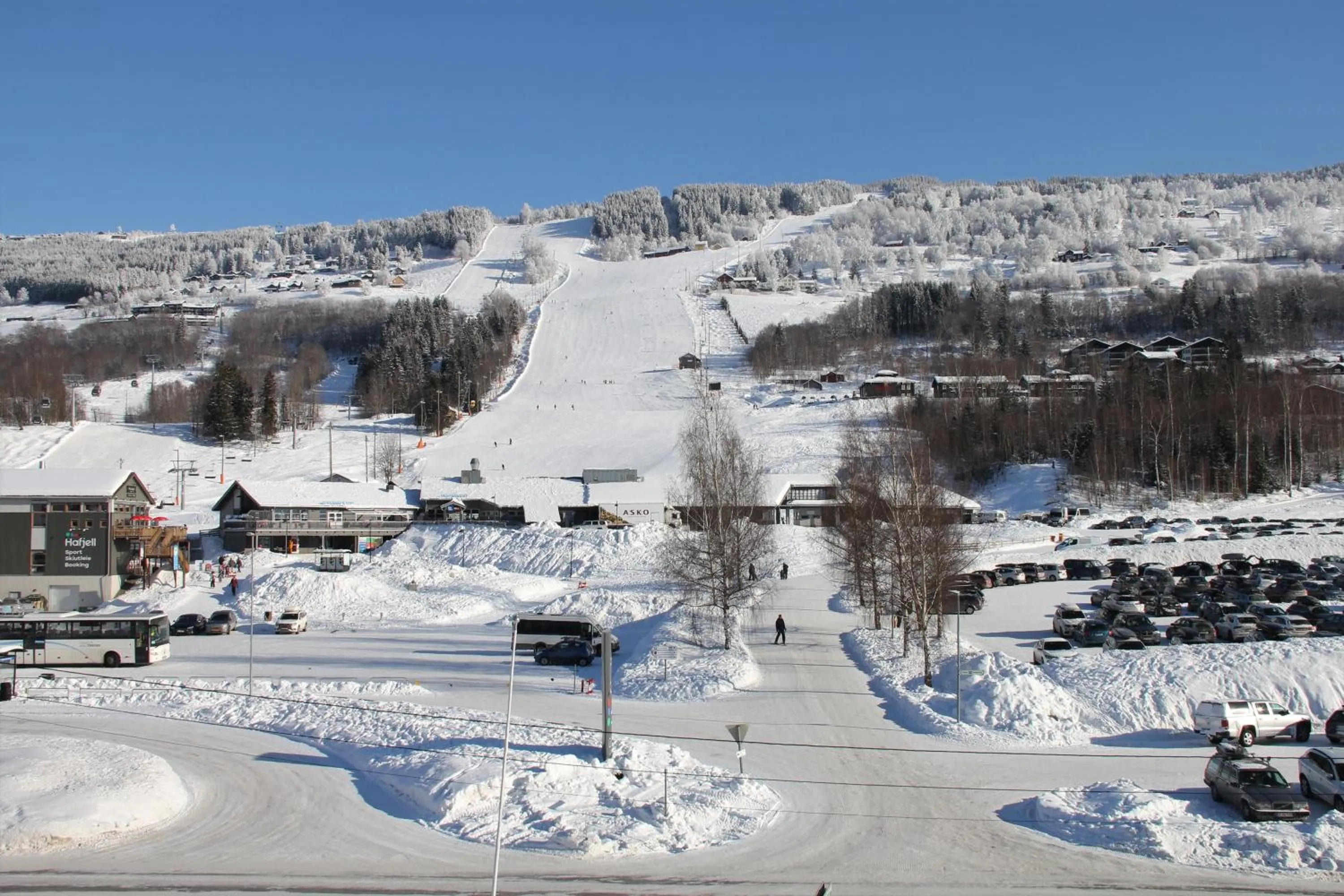 Skiing in Hafjell Hotell