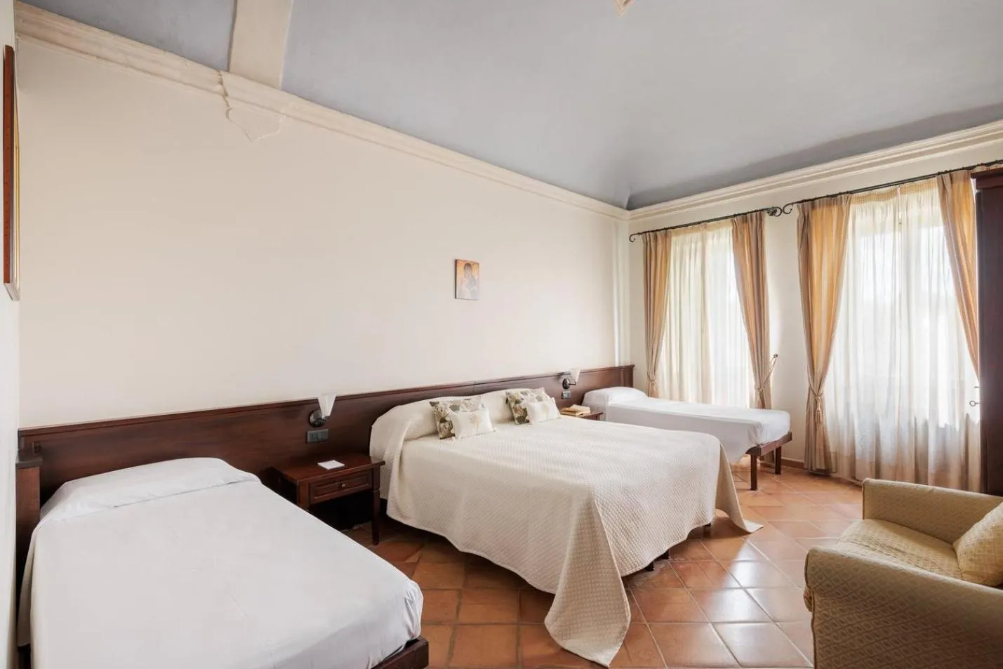 Bed in Hotel San Claudio
