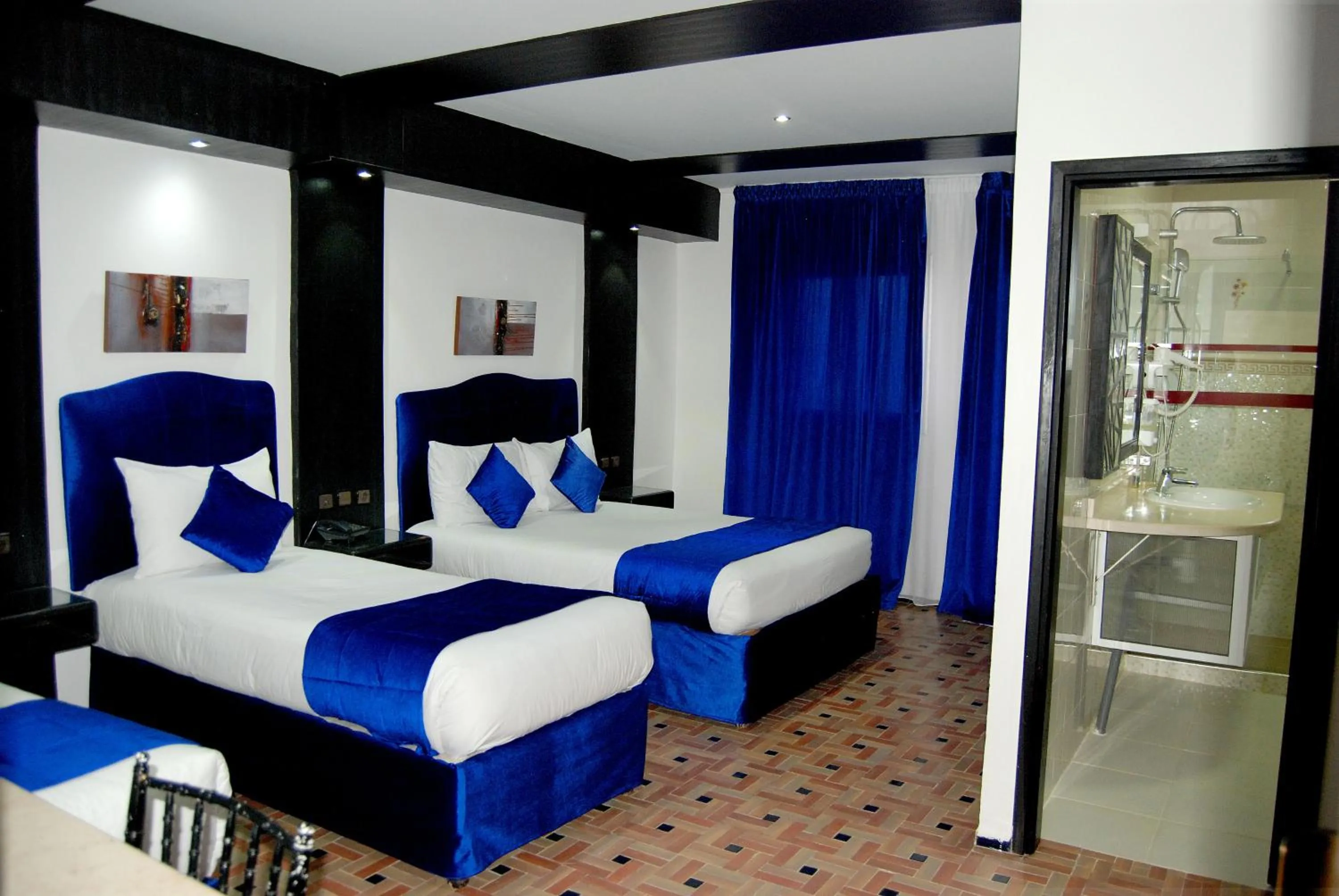 Bed in Hotel Al Khaima