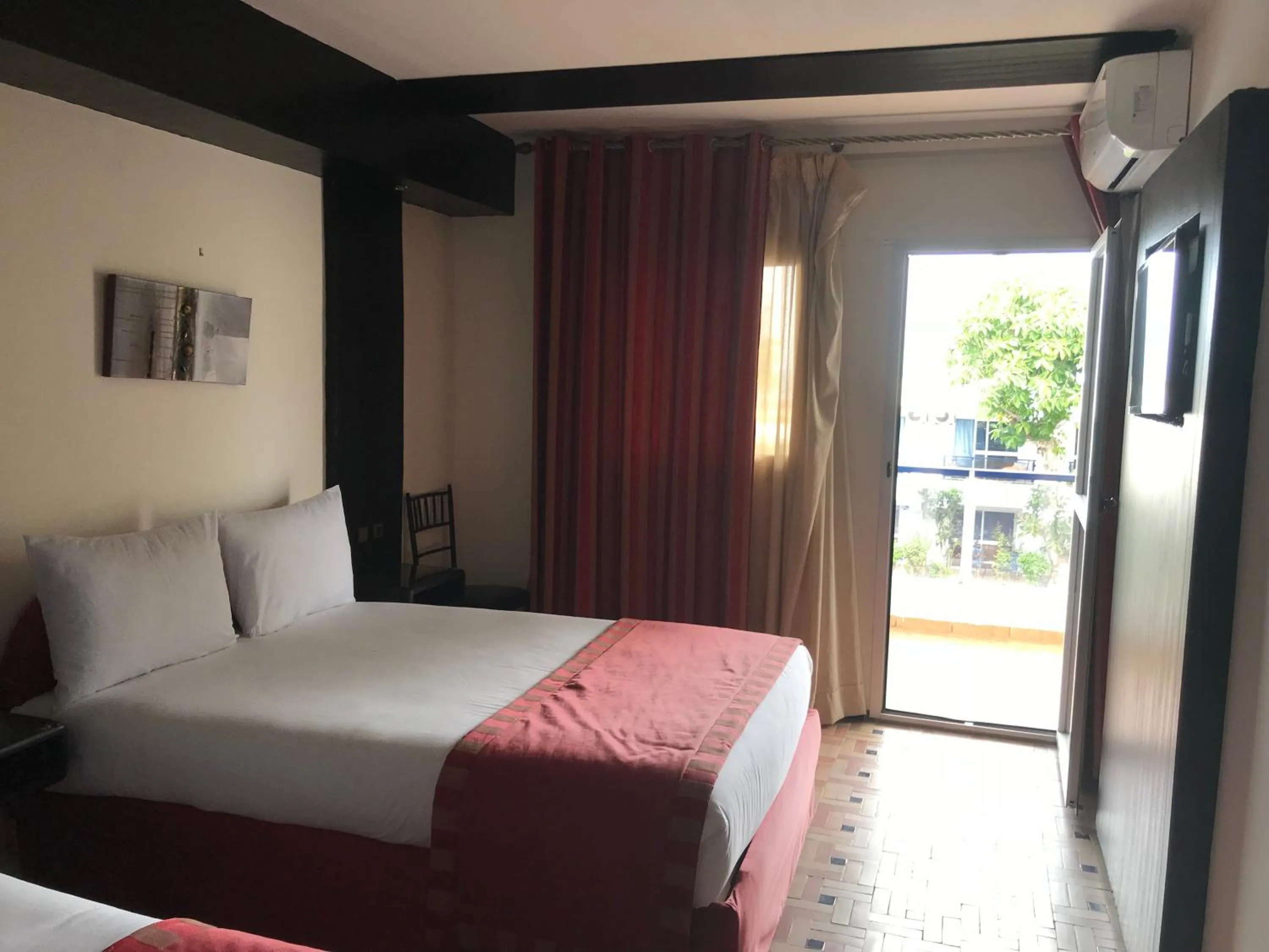 Bed in Hotel Al Khaima