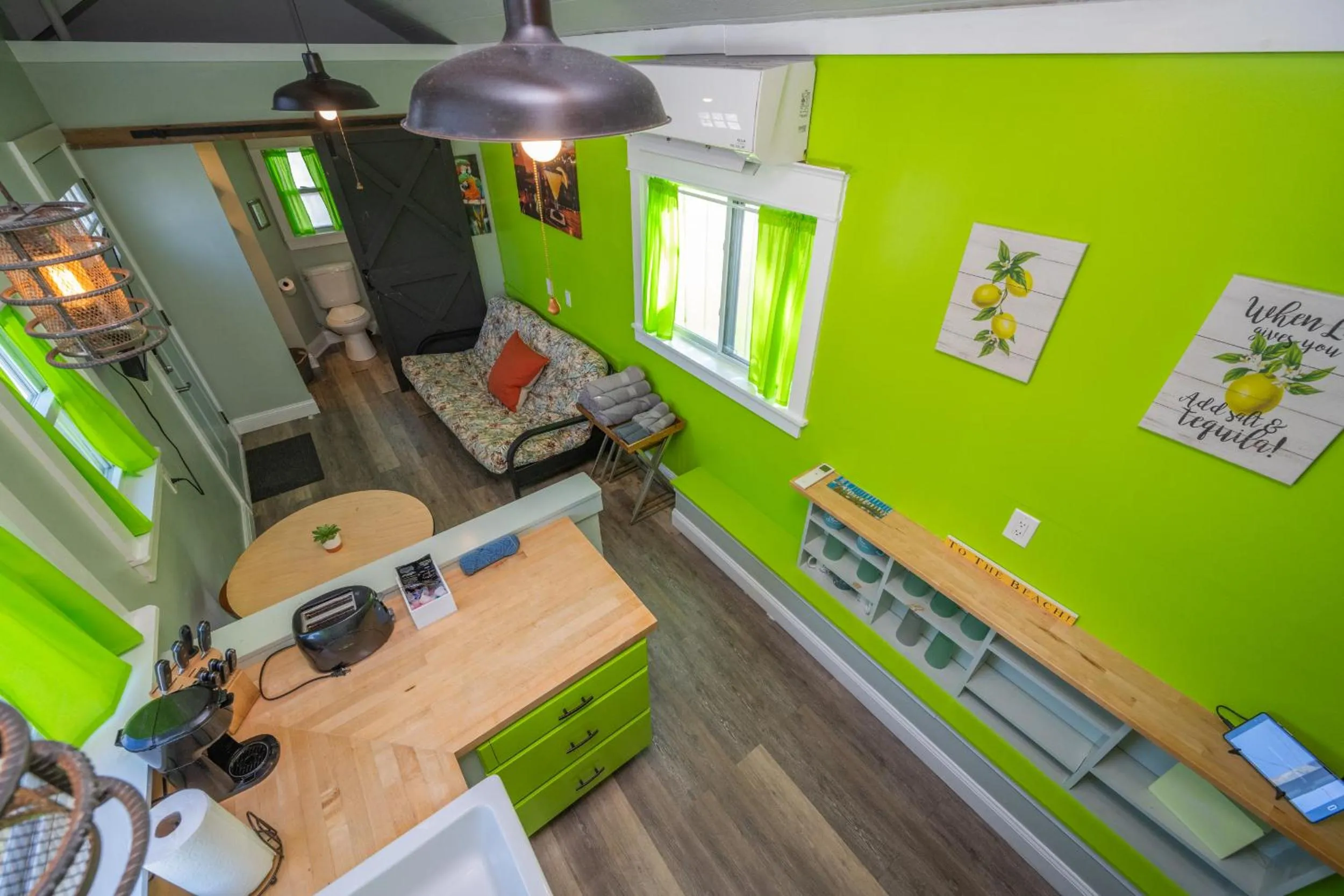 Kitchen or kitchenette in Tiny House Siesta