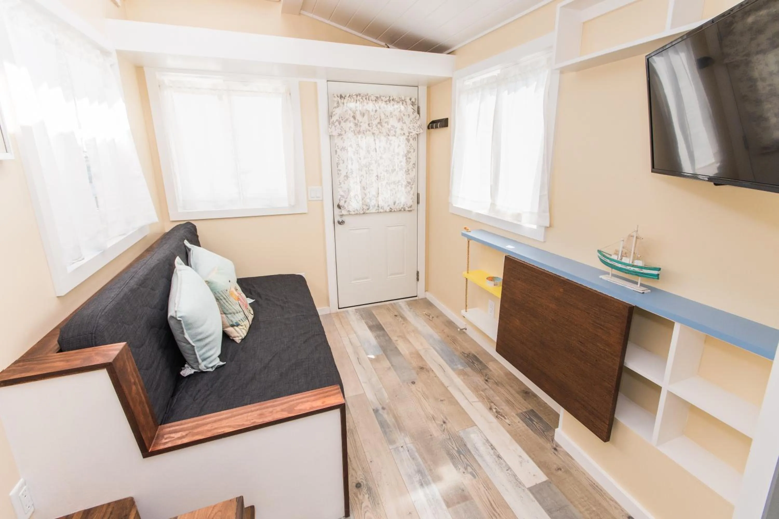 TV and multimedia in Tiny House Siesta