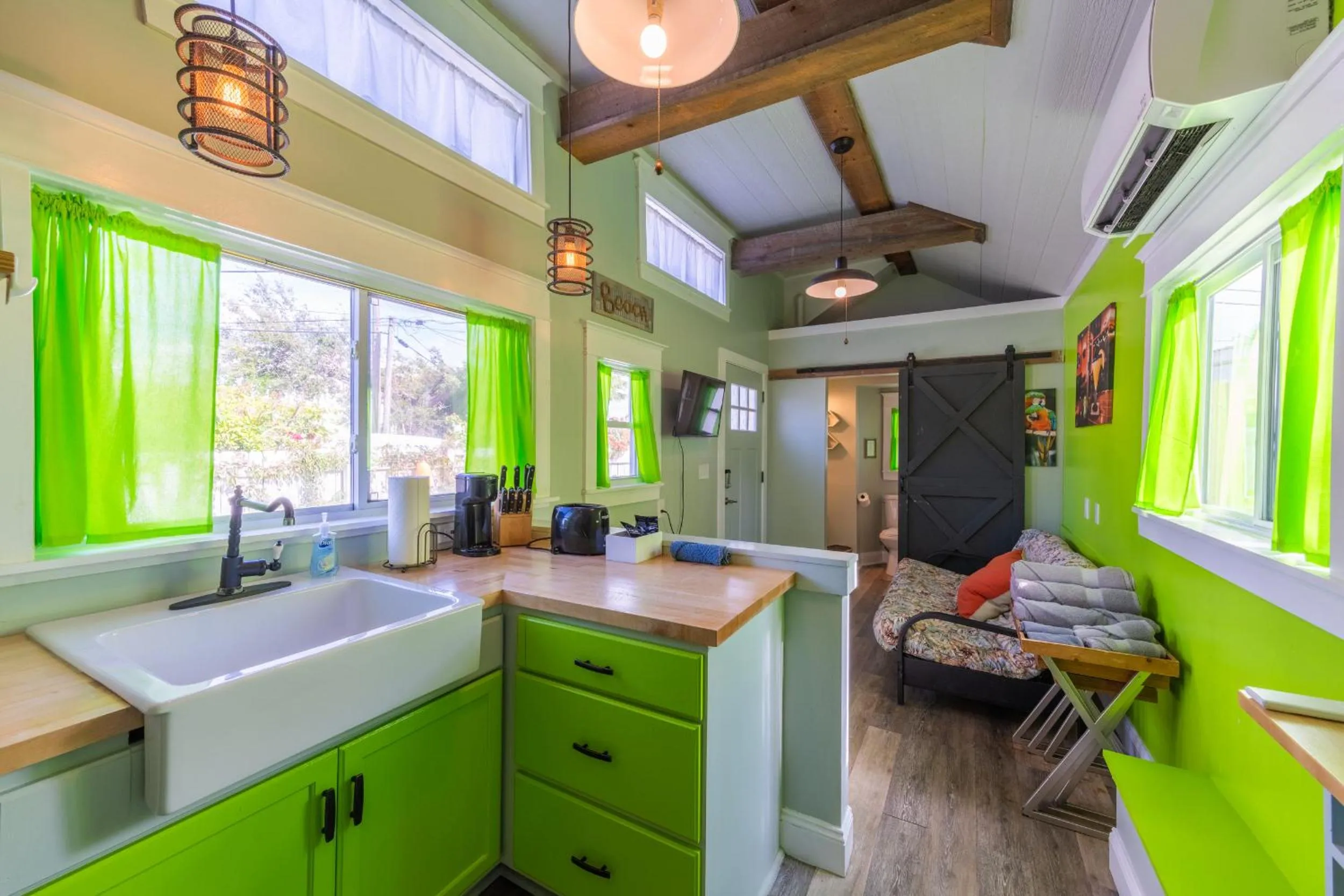 Kitchen or kitchenette in Tiny House Siesta