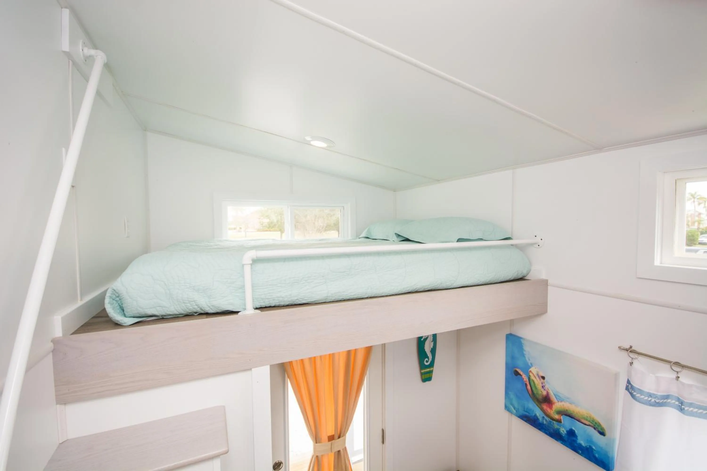 Bed in Tiny House Siesta