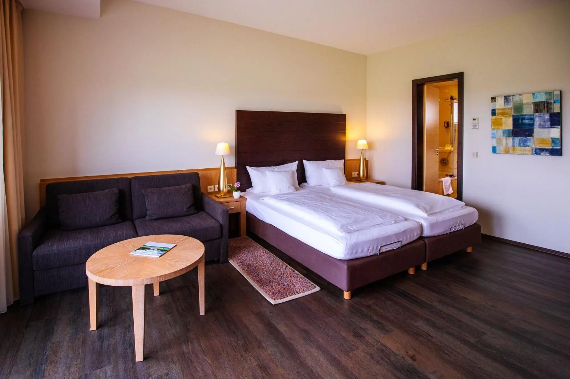 Bedroom, Bed in Golf & Resort Hotel Gut Heckenhof