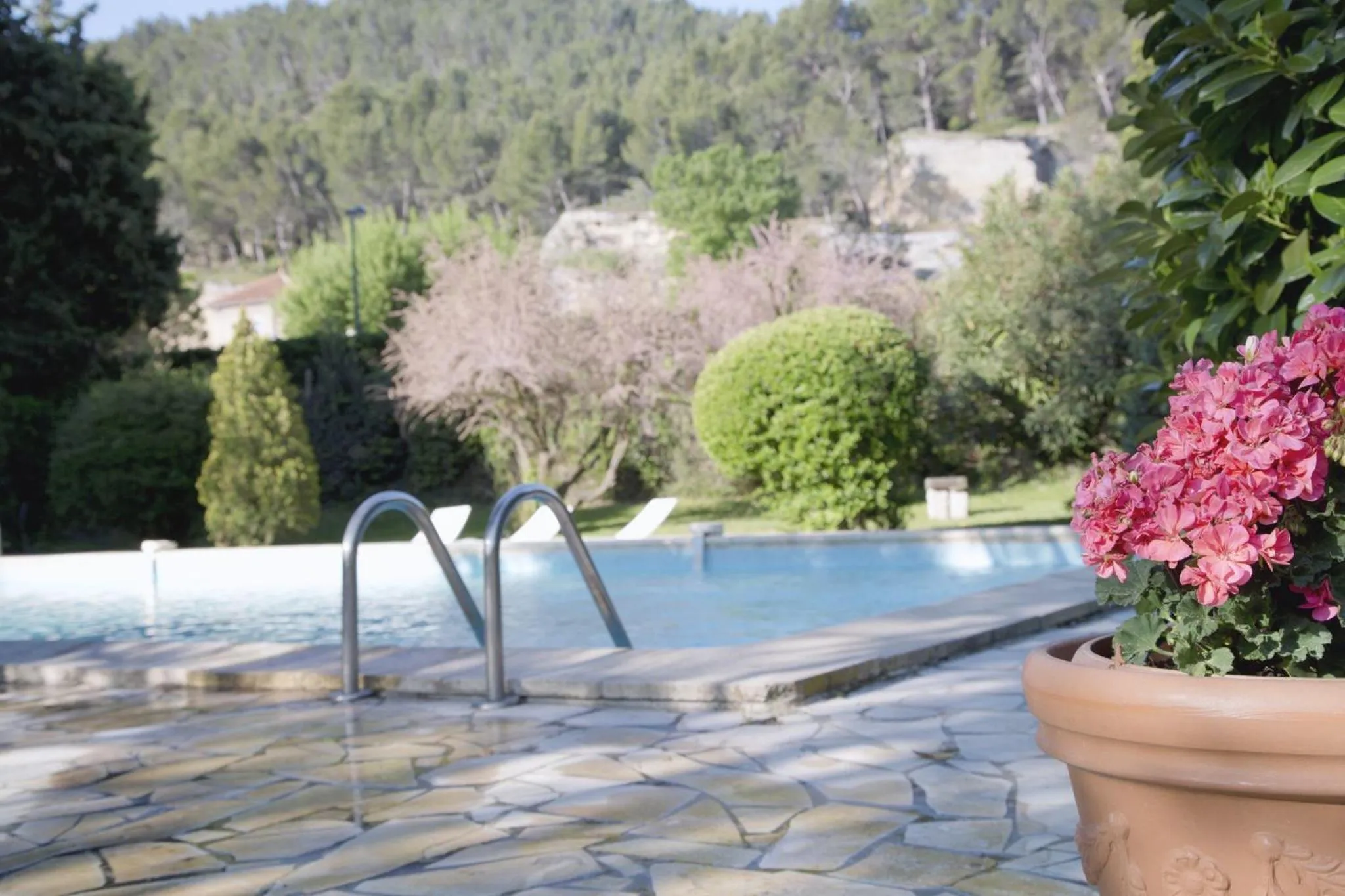 Day in Logis Hôtel Castel Mouisson