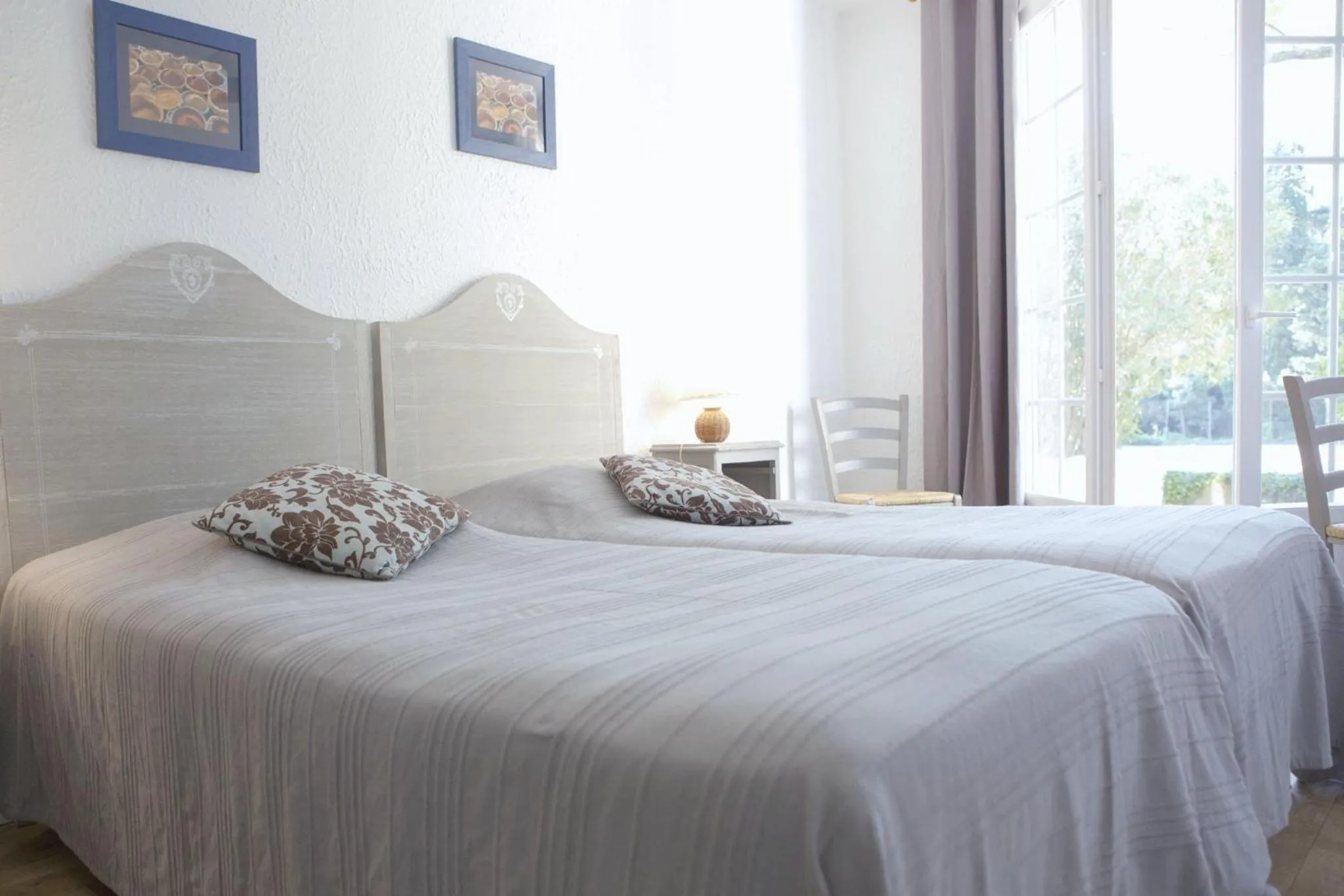 Day, Bed in Logis Hôtel Castel Mouisson