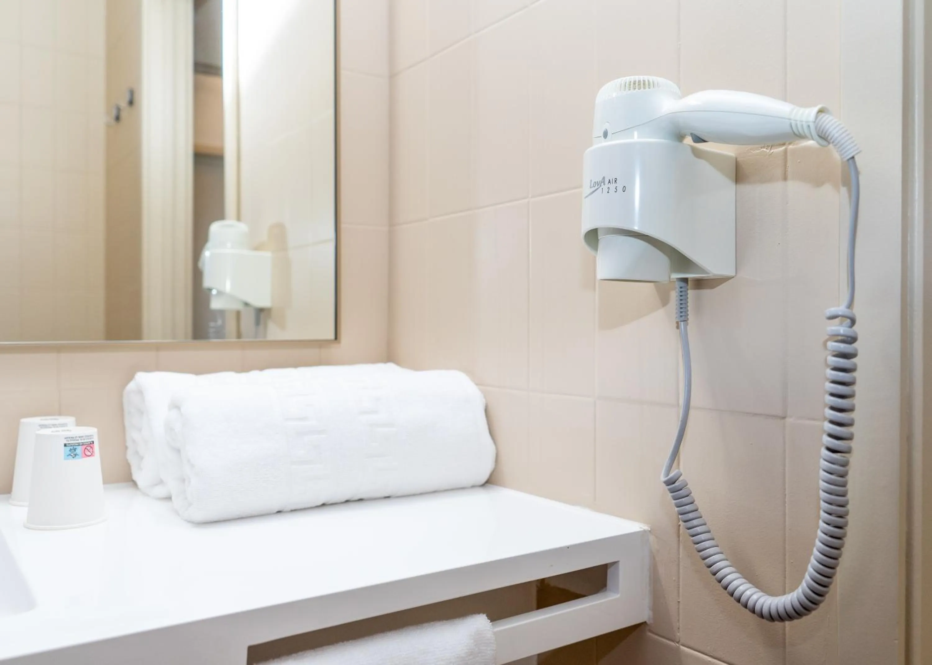 Bathroom in Flag Hotel Lisboa Oeiras