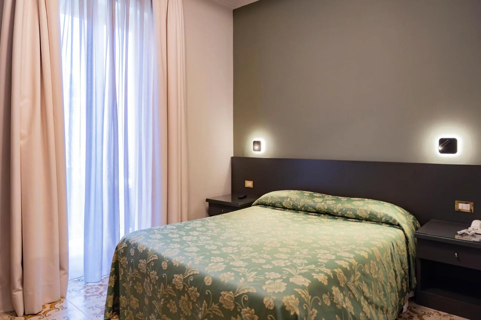 Bed in Cavour 30TRE - Hotel Moderno