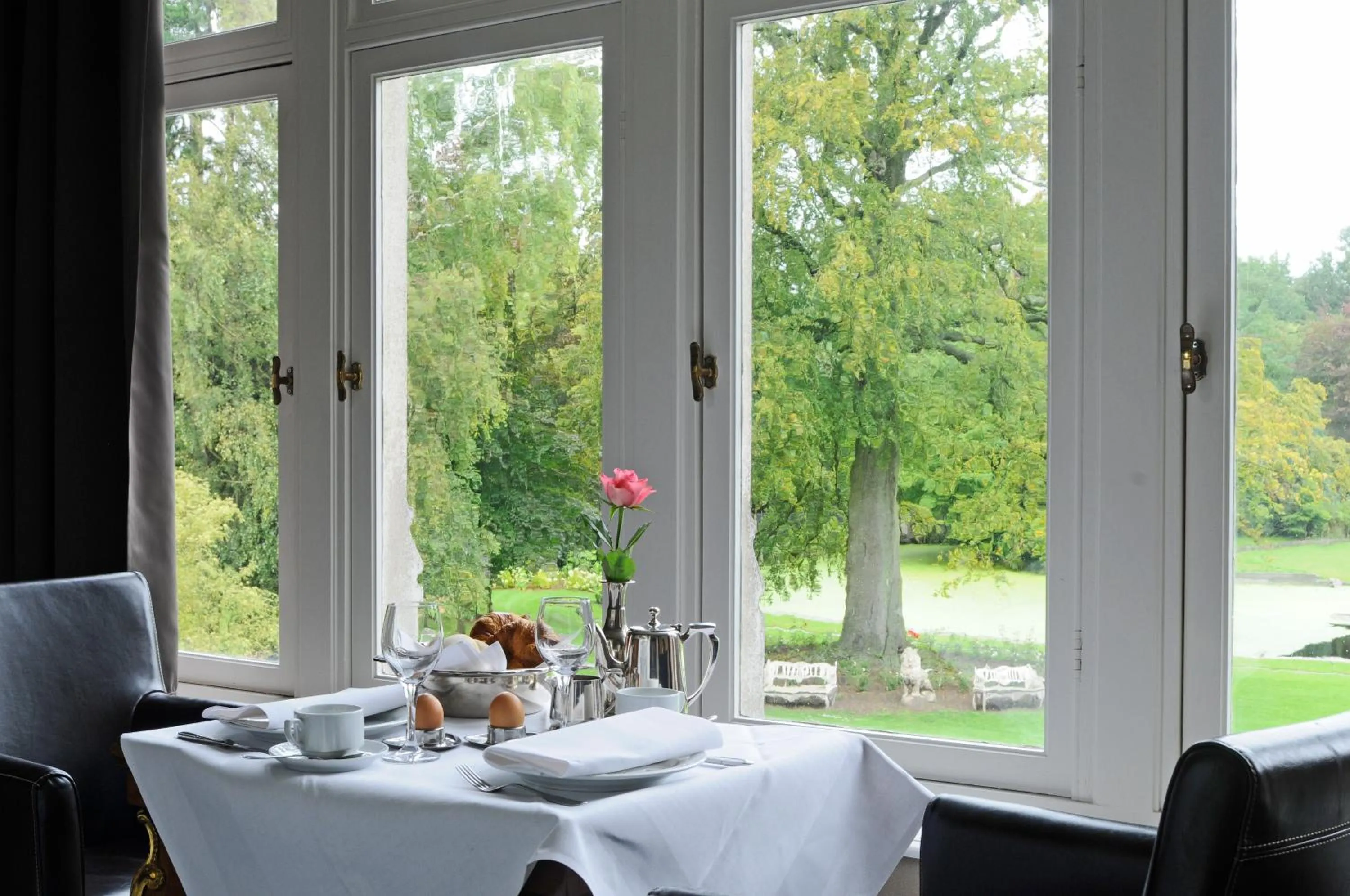 Restaurant/places to eat in Hotel Lodewijk Van Male