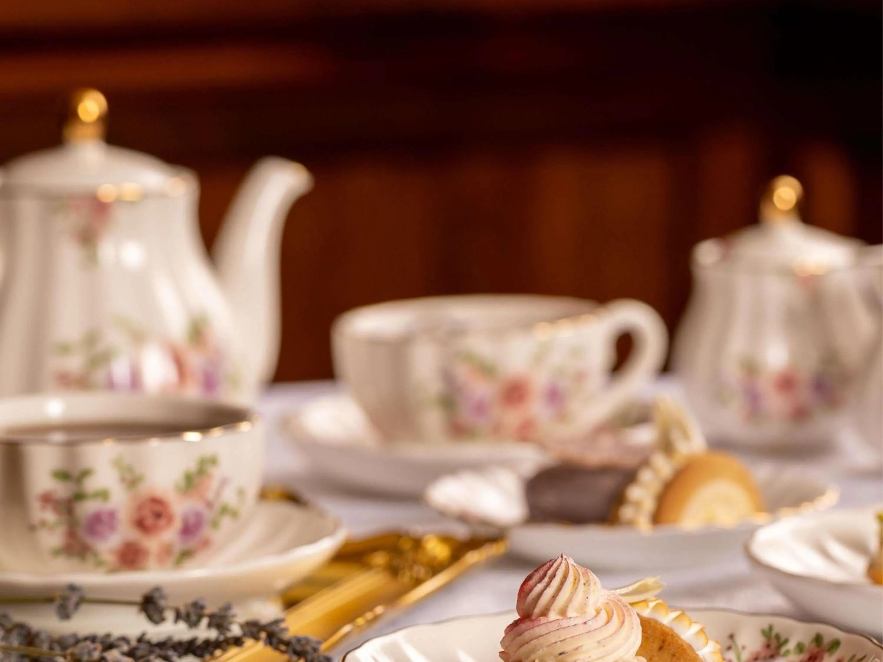 Restaurant/places to eat in Fairmont Winnipeg