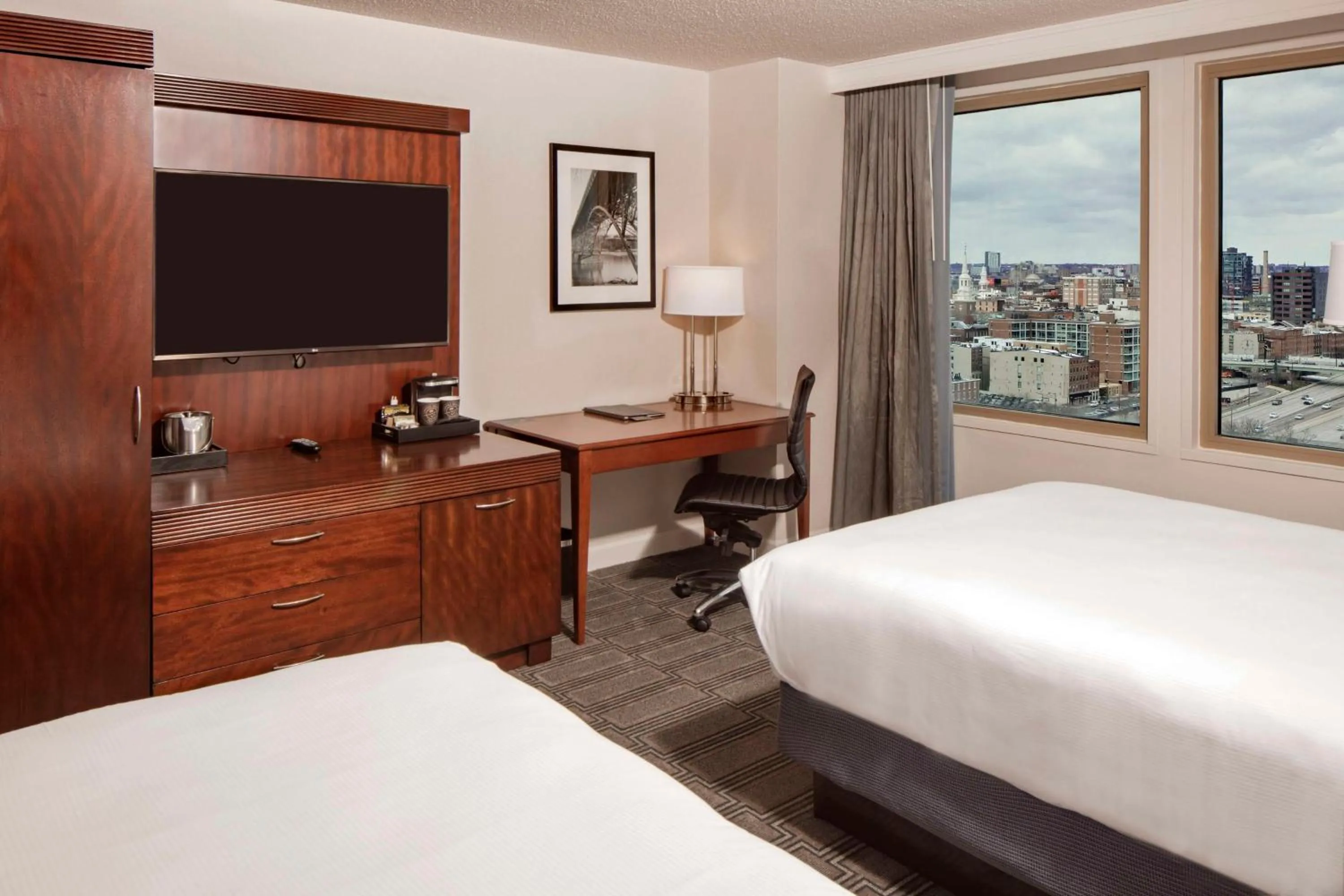 Bedroom, Bed in Hilton Philadelphia at Penn's Landing