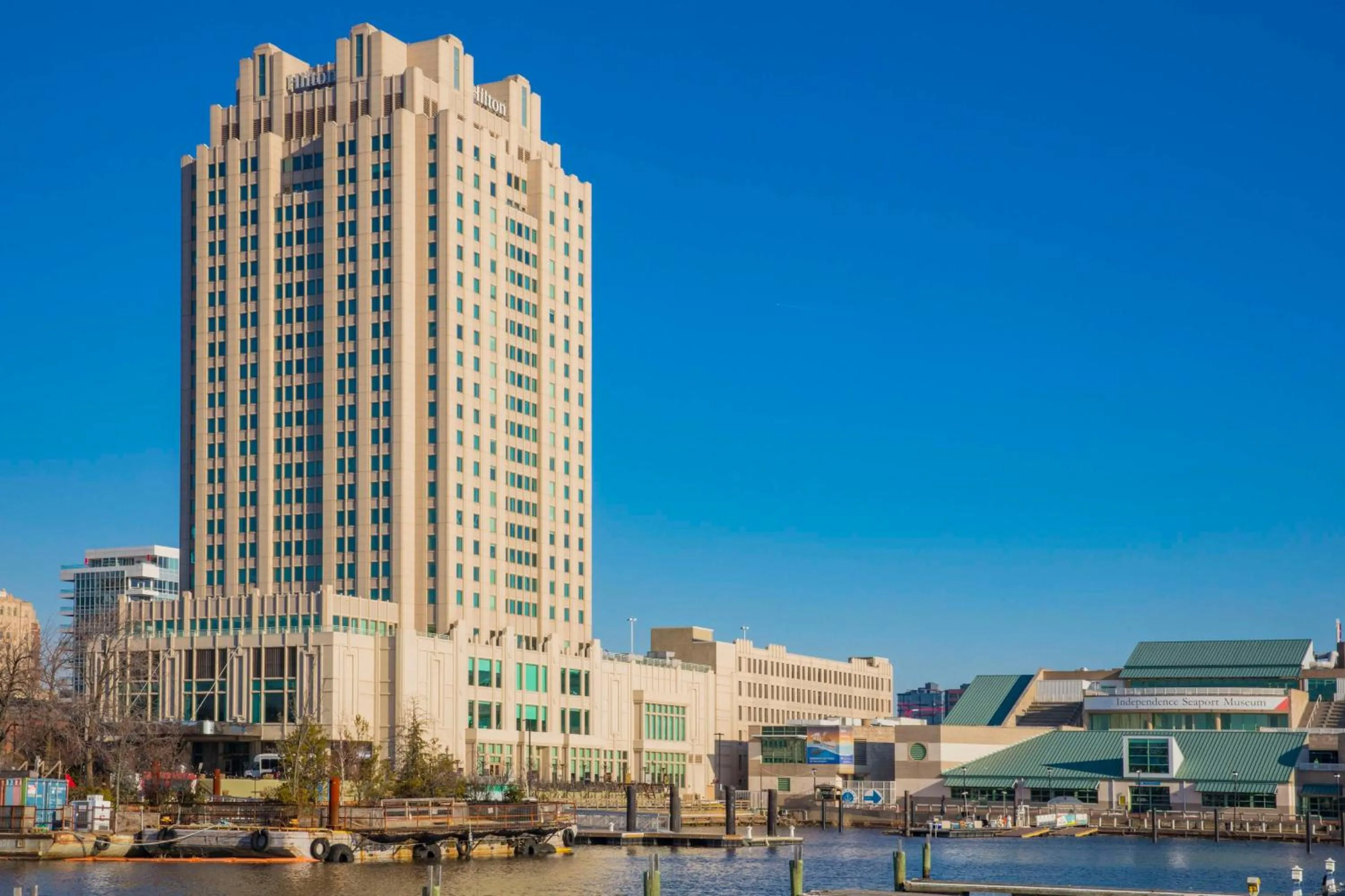 Property building in Hilton Philadelphia at Penn's Landing