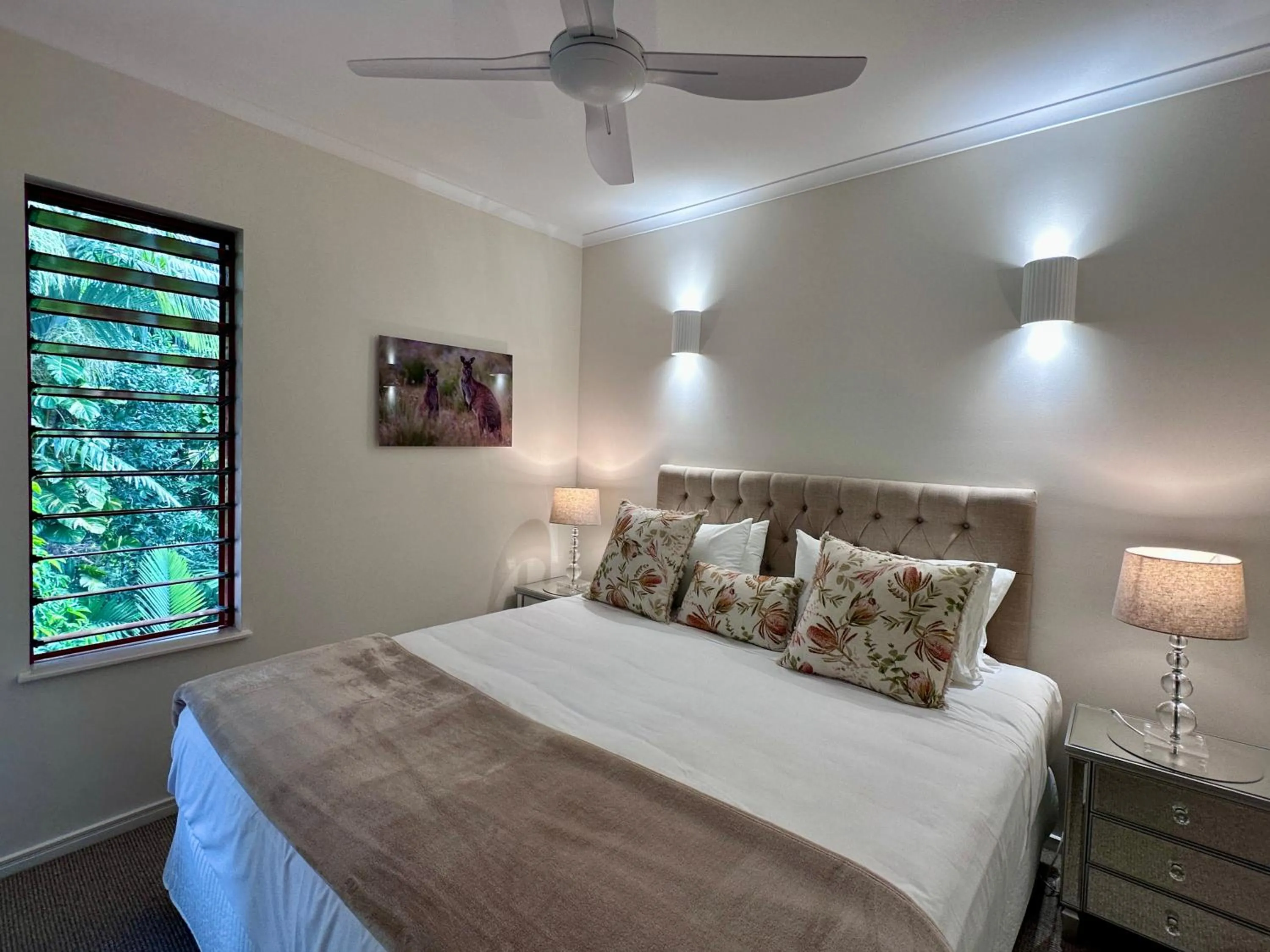 Bed in Oasis at Palm Cove