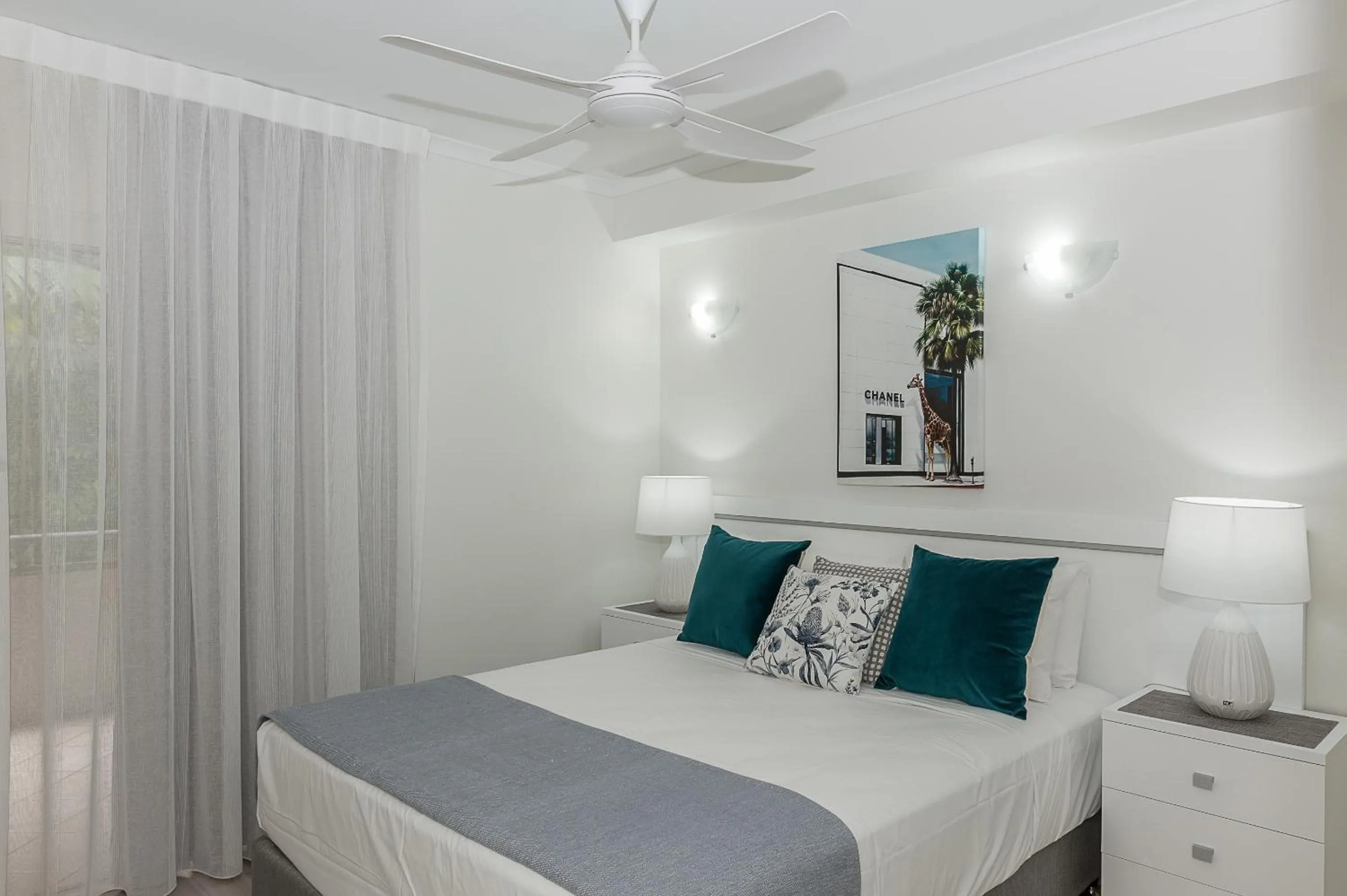 Bedroom, Bed in Oasis at Palm Cove