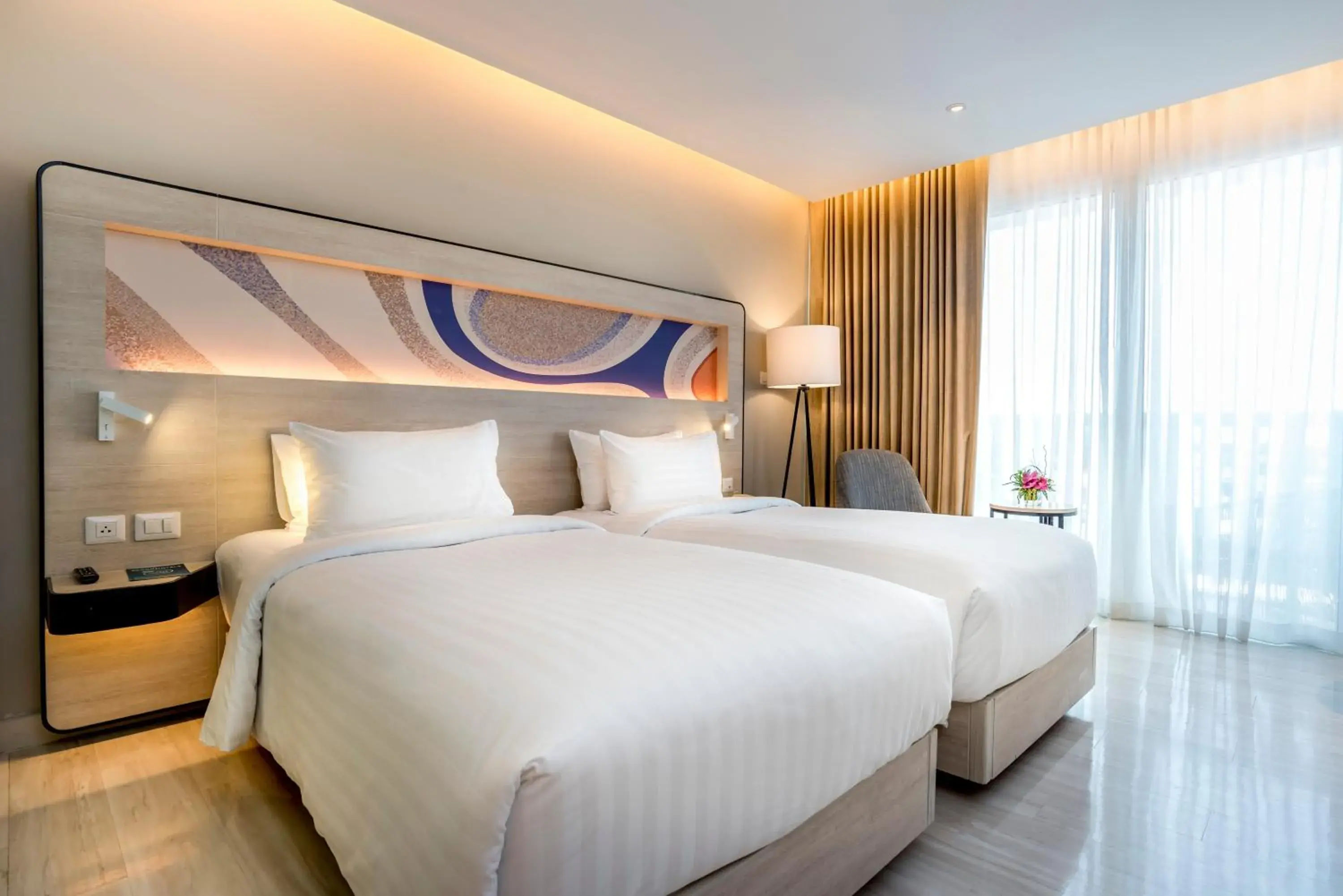 Deluxe Twin Room with Balcony in Novotel Phuket City Phokeethra Deluxe Twin Room with Balcony in Novotel Phuket City Phokeethra
