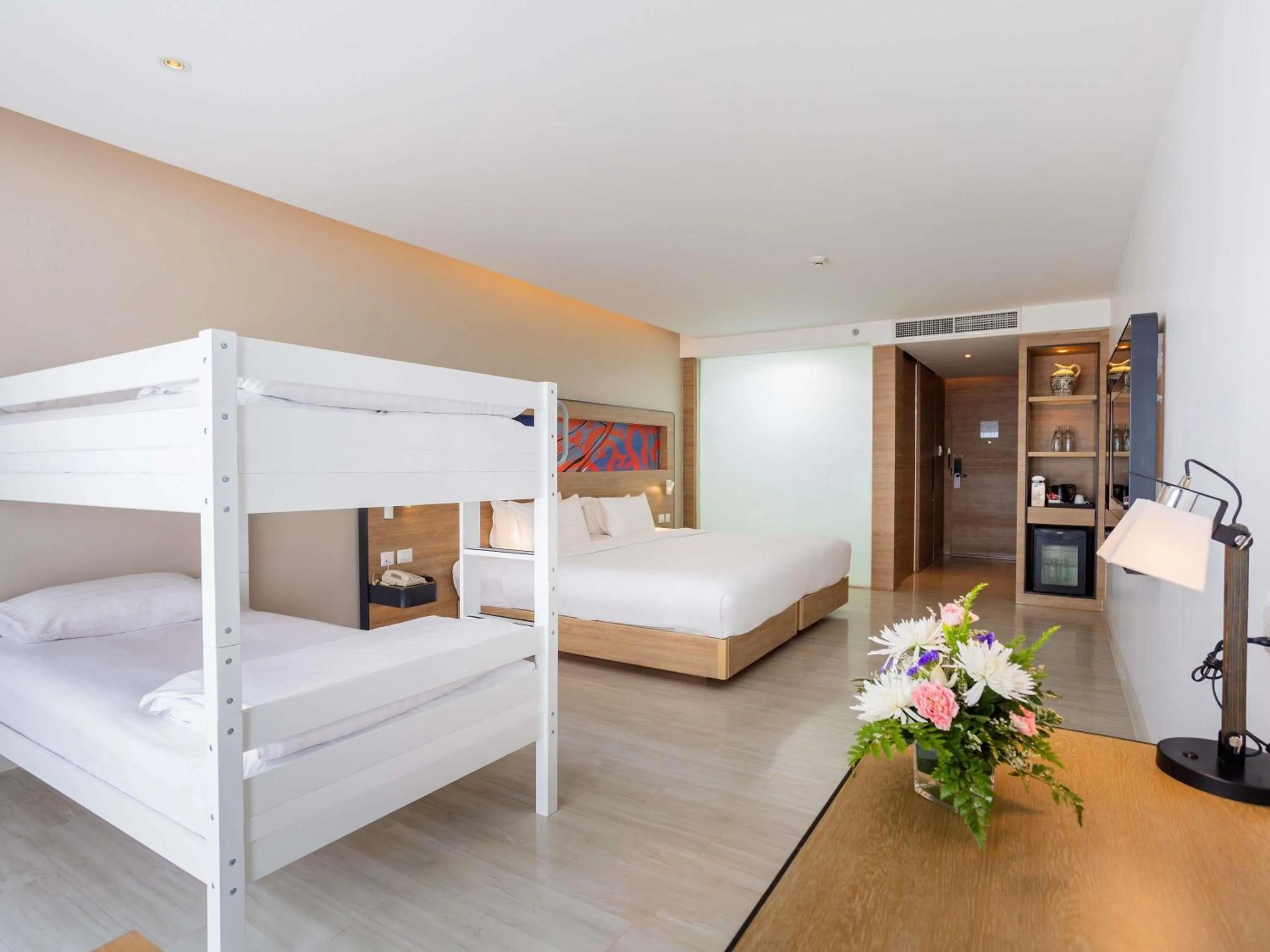 Bedroom, Bed in Novotel Phuket City Phokeethra