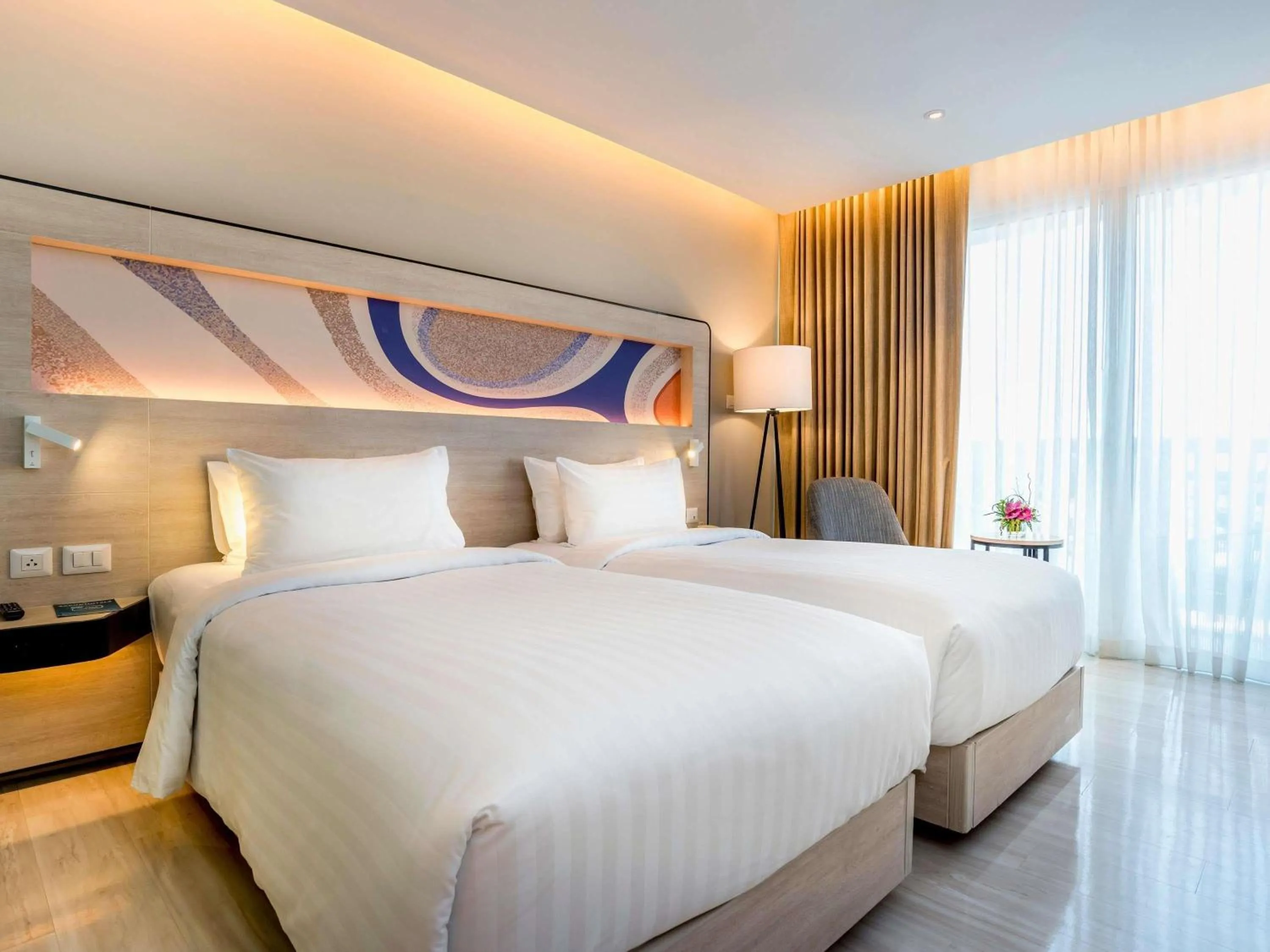 Bedroom, Bed in Novotel Phuket City Phokeethra