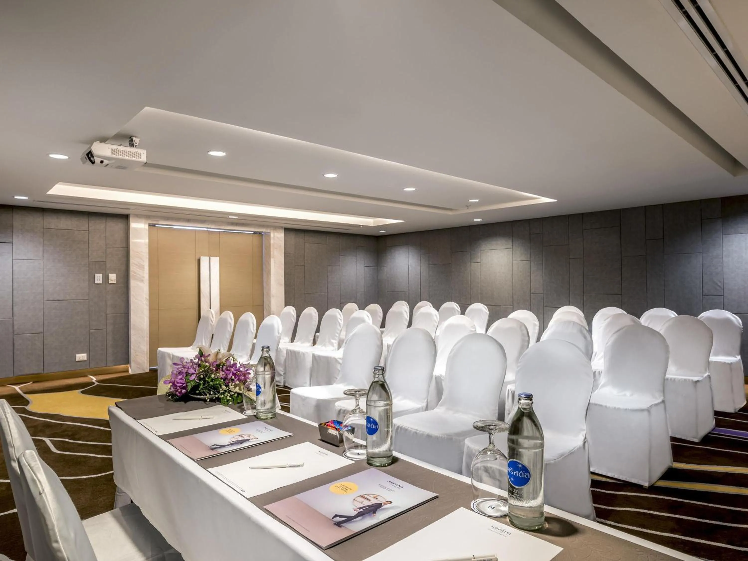 Meeting/conference room in Novotel Phuket City Phokeethra