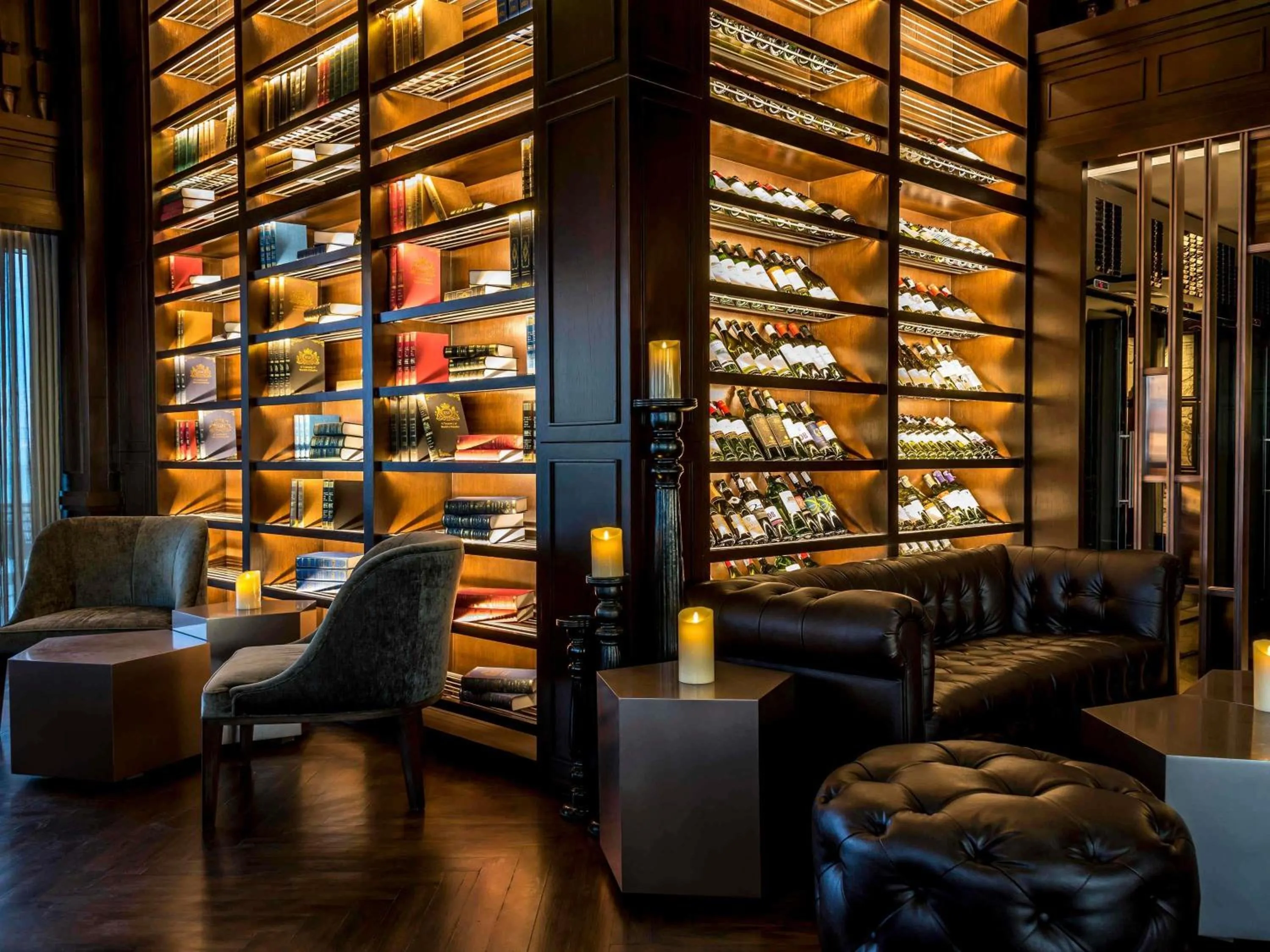 Restaurant/places to eat in Novotel Phuket City Phokeethra