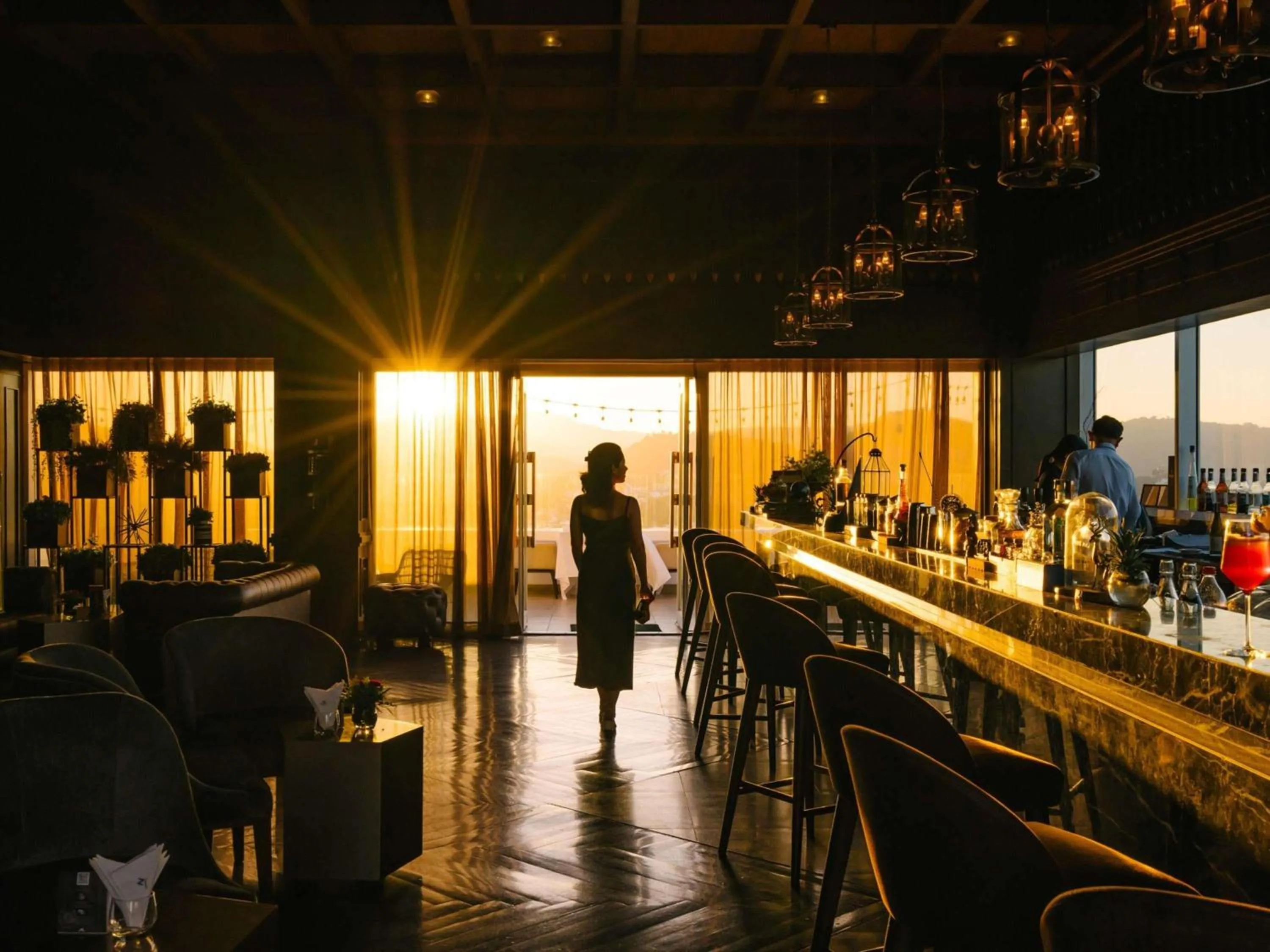 Lounge or bar in Novotel Phuket City Phokeethra